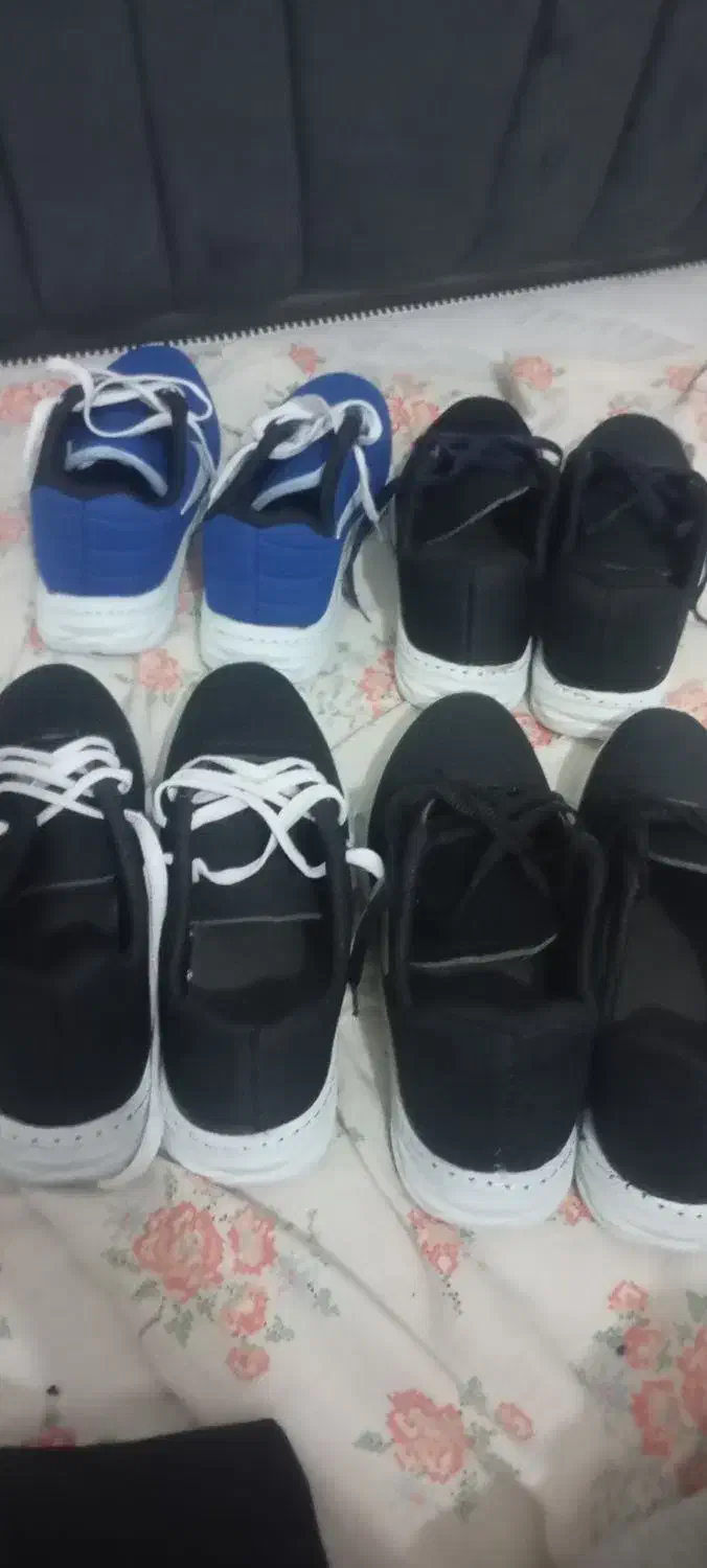 فروش چهار جفت کفش اسپرت کتونی|کیف، کفش، کمربند|جیرفت, |دیوار