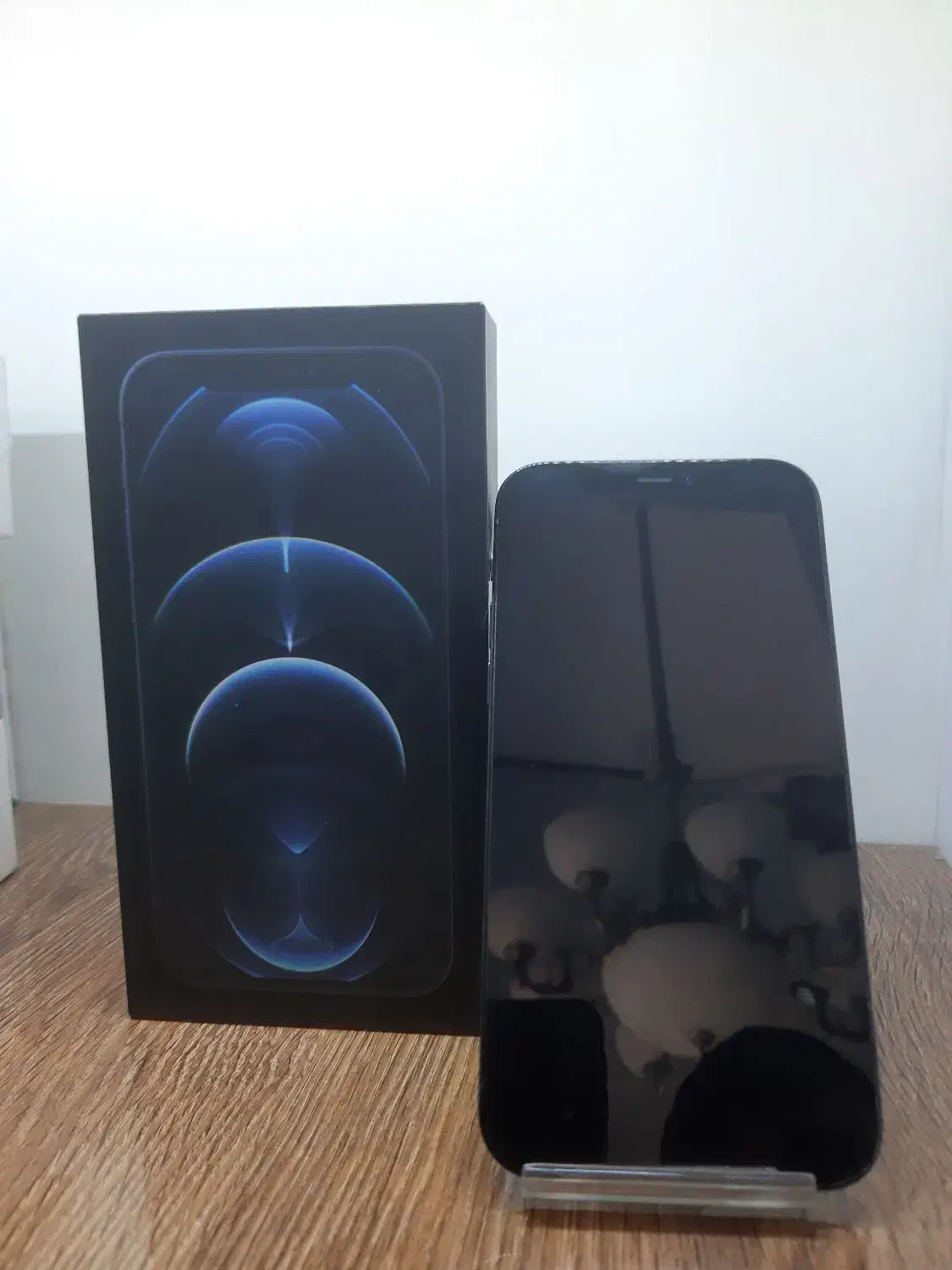 ایفون ۱۲پرو کارکرده (نقد و اقساط)|موبایل|قم, عربستان|دیوار