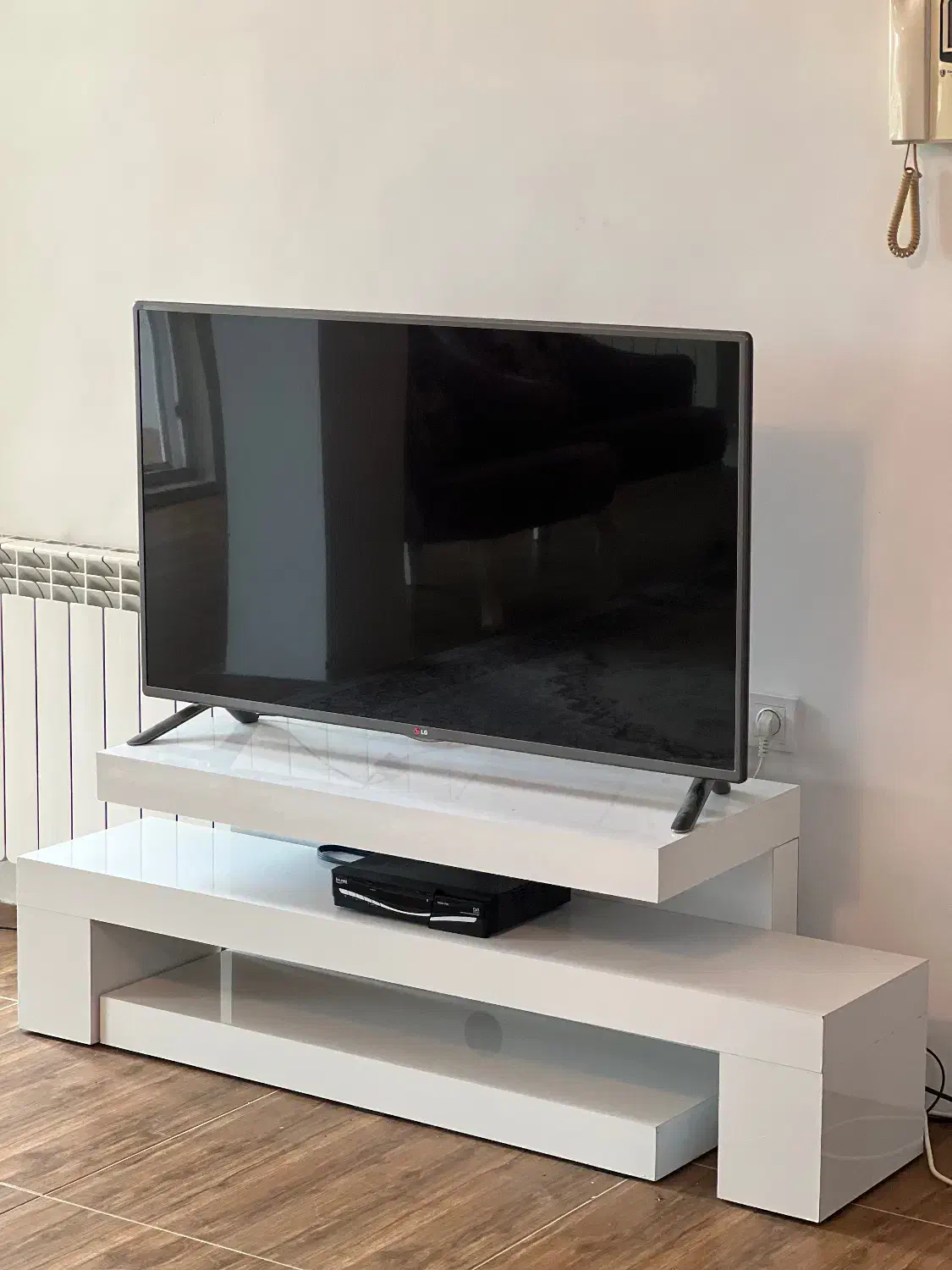 فروش میز تلویزیون|میز تلویزیون|بندر انزلی, پاسداران|دیوار