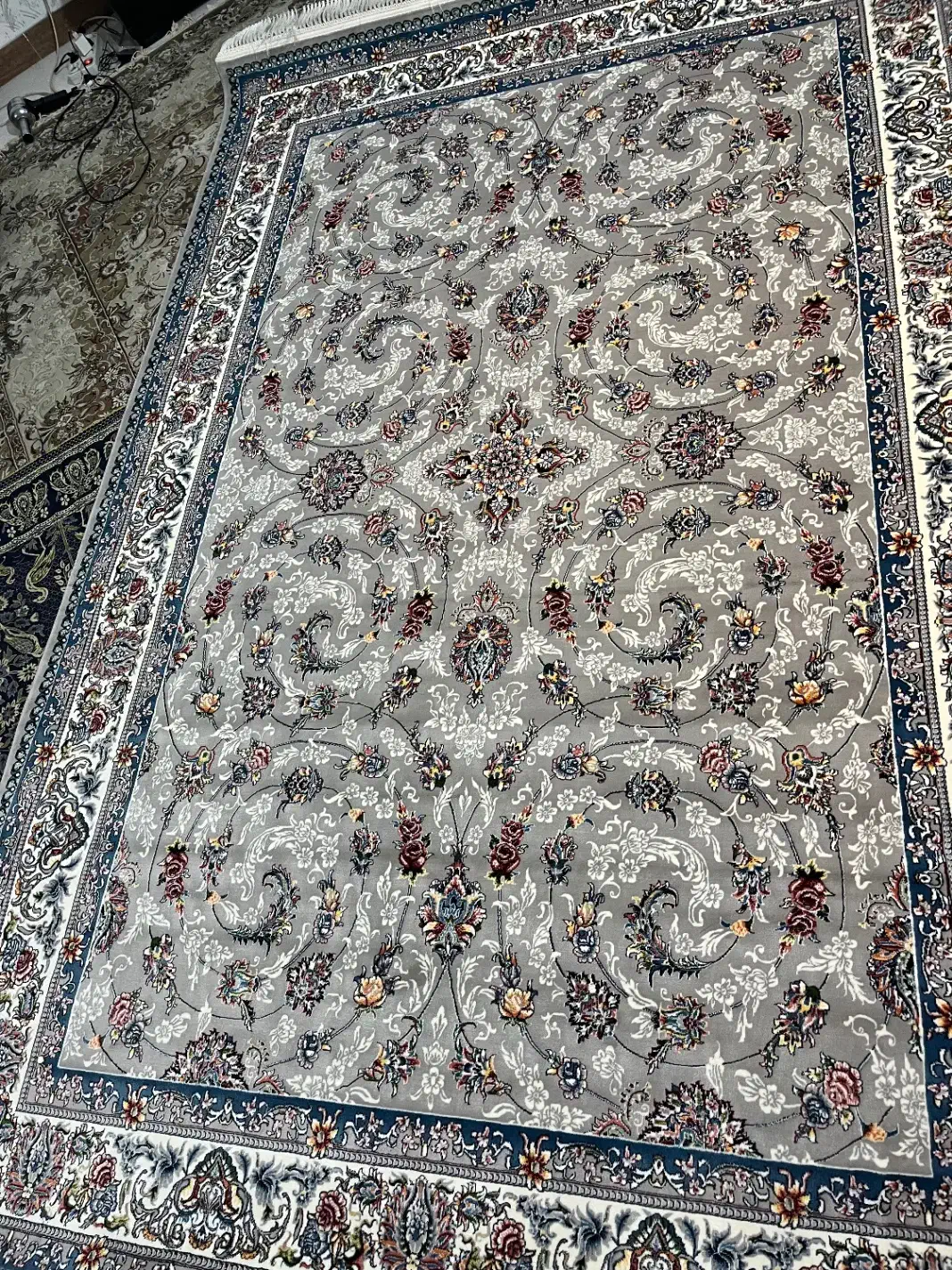 ۲عدد فرش ۱۰۰۰شانه نو|فرش|رشت, فلسطین|دیوار