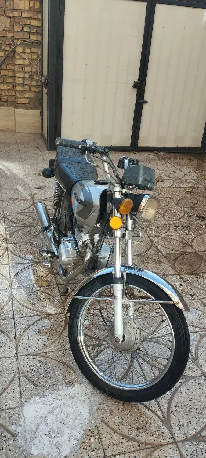 خیلی سالم و مرتب با یکسال بیمه|موتورسیکلت|سرایان, |دیوار