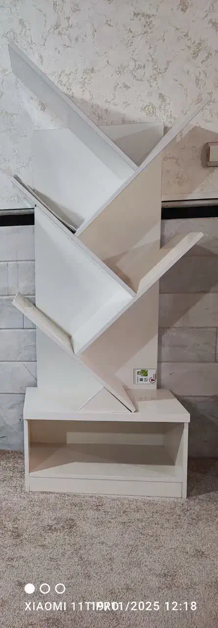 کتابخانه|کتابخانه، شلف، قفسه‌های دیواری|قم, شهرک قدس|دیوار