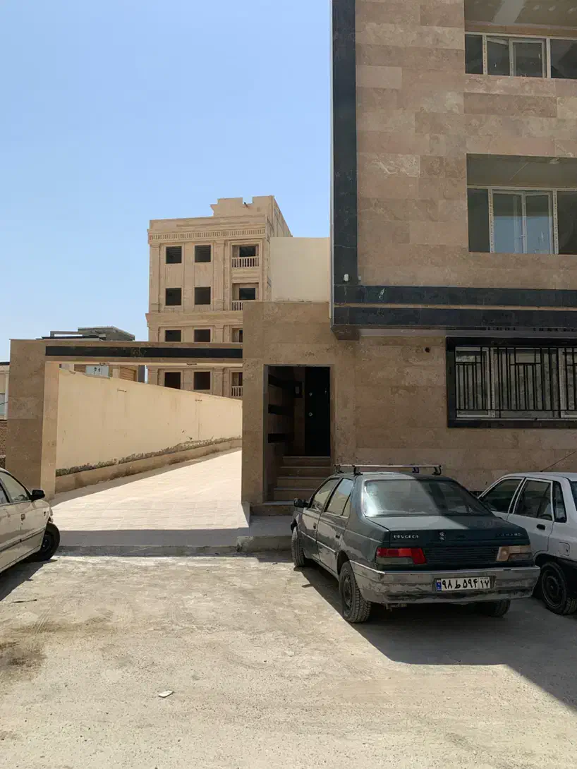آپارتمان۲۱۰مترحیاط‌داکلیدنخورراه مستقل گلشهر۲نازگل|فروش آپارتمان|ارومیه, |دیوار