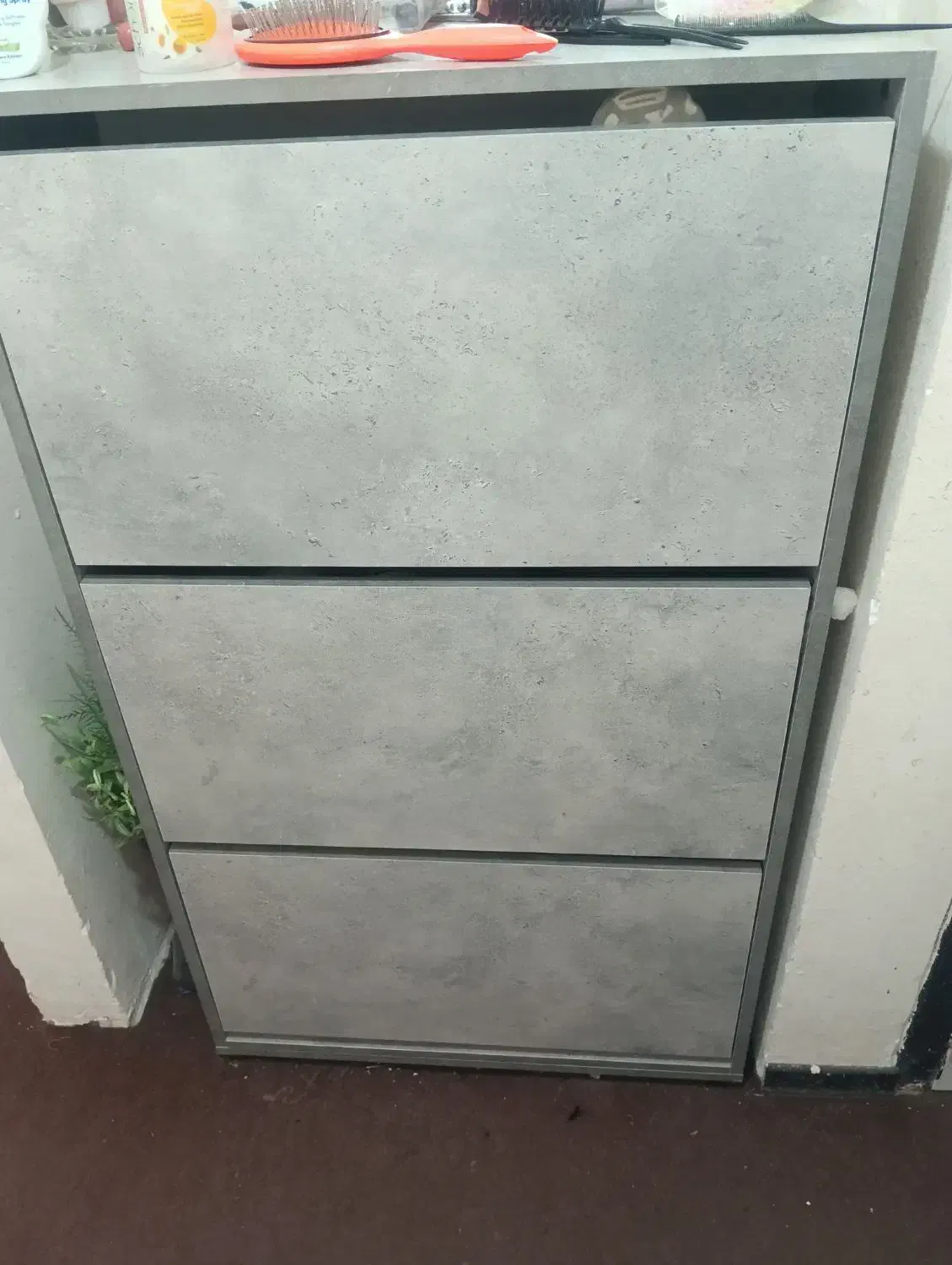 جا کفشی|جاکفشی، کمد، دراور|صدرا-فارس, فاز ۱|دیوار