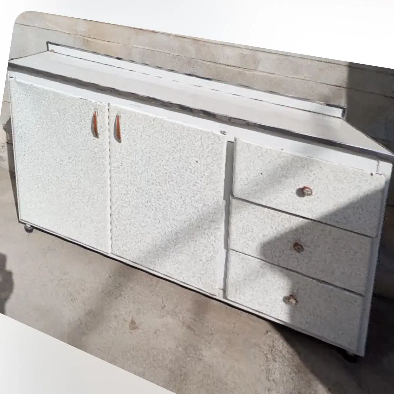 کمد فلزی|جاکفشی، کمد، دراور|خوی, |دیوار