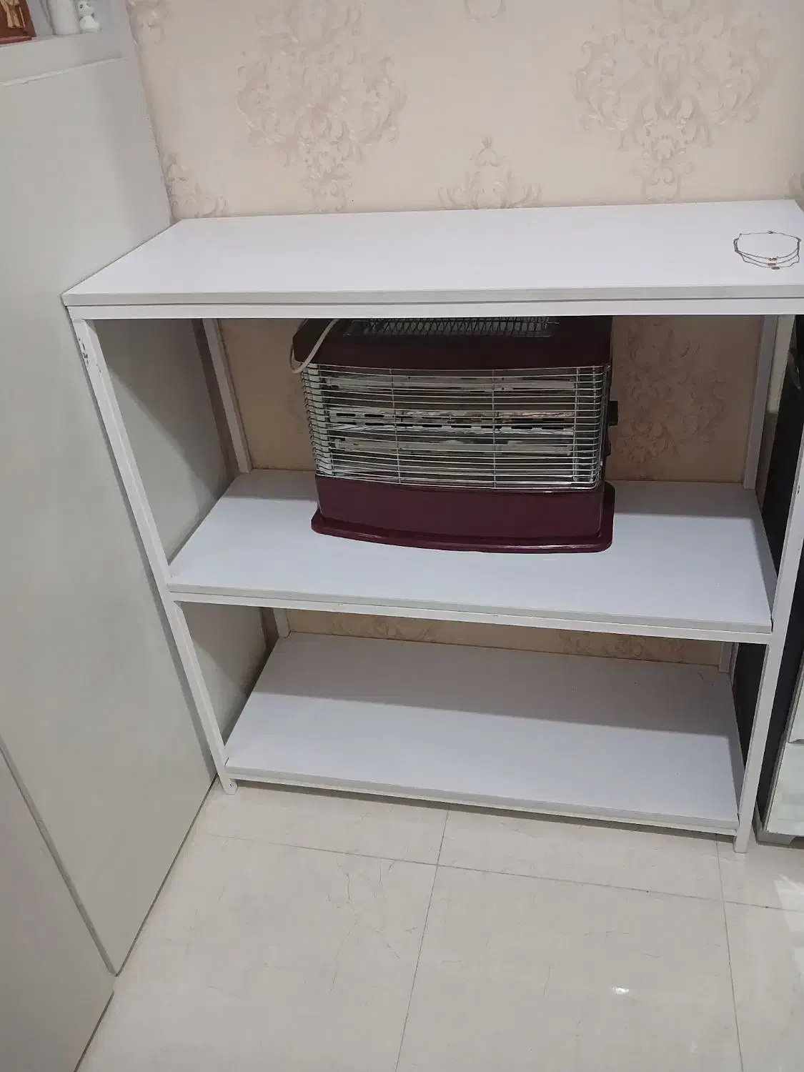 میز ۳ طبقه|کتابخانه، شلف، قفسه‌های دیواری|نوشهر, |دیوار