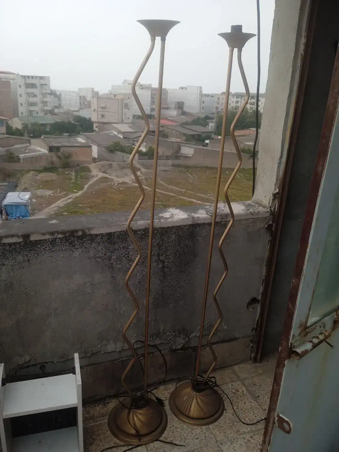 دو عدد آواژور|چراغ خواب و آباژور|گرگان, |دیوار