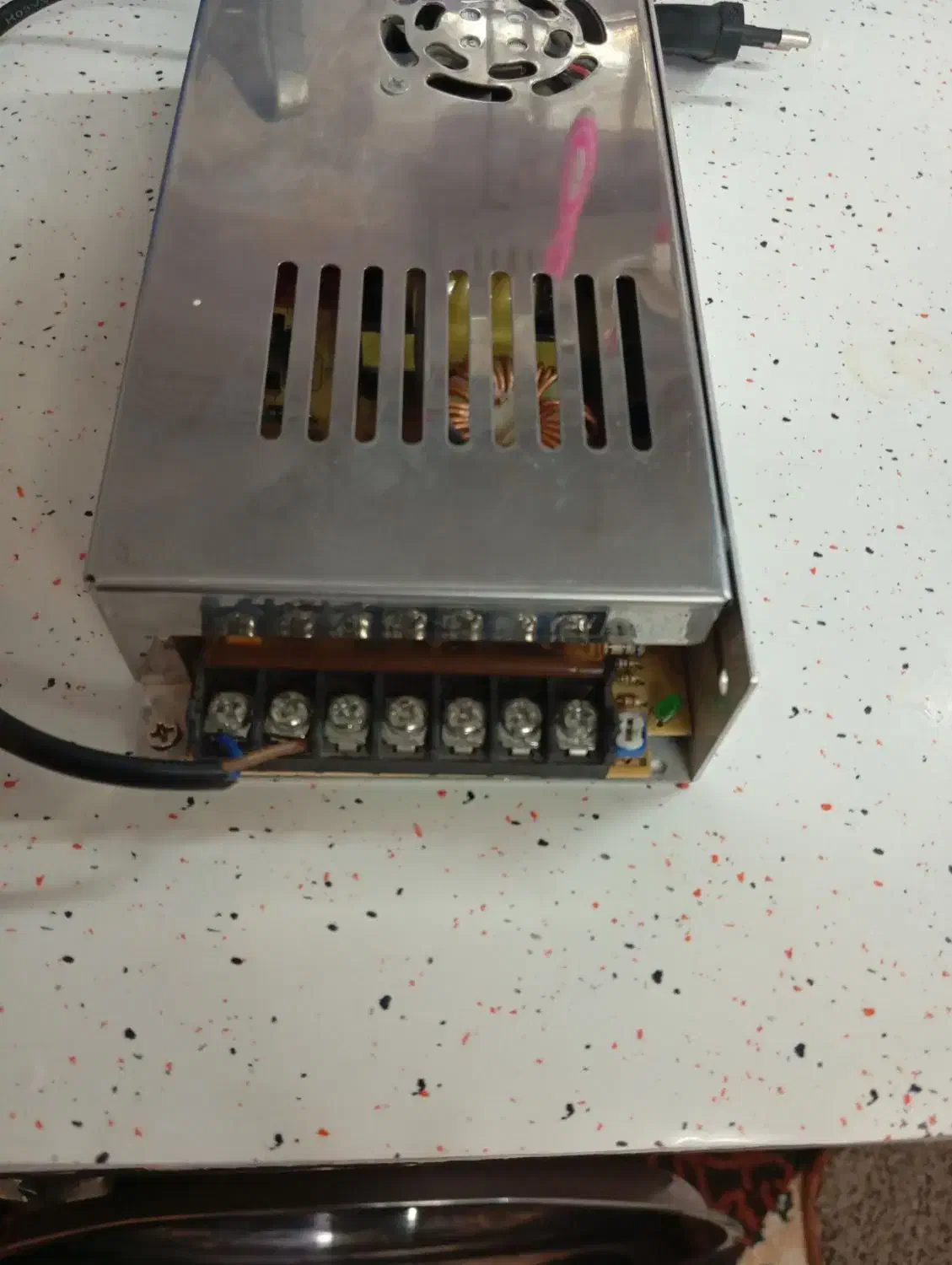 ترانس ( ۱۲ ولت ) (۱۵ آمپر)|قطعات و لوازم جانبی رایانه|بروجرد, |دیوار