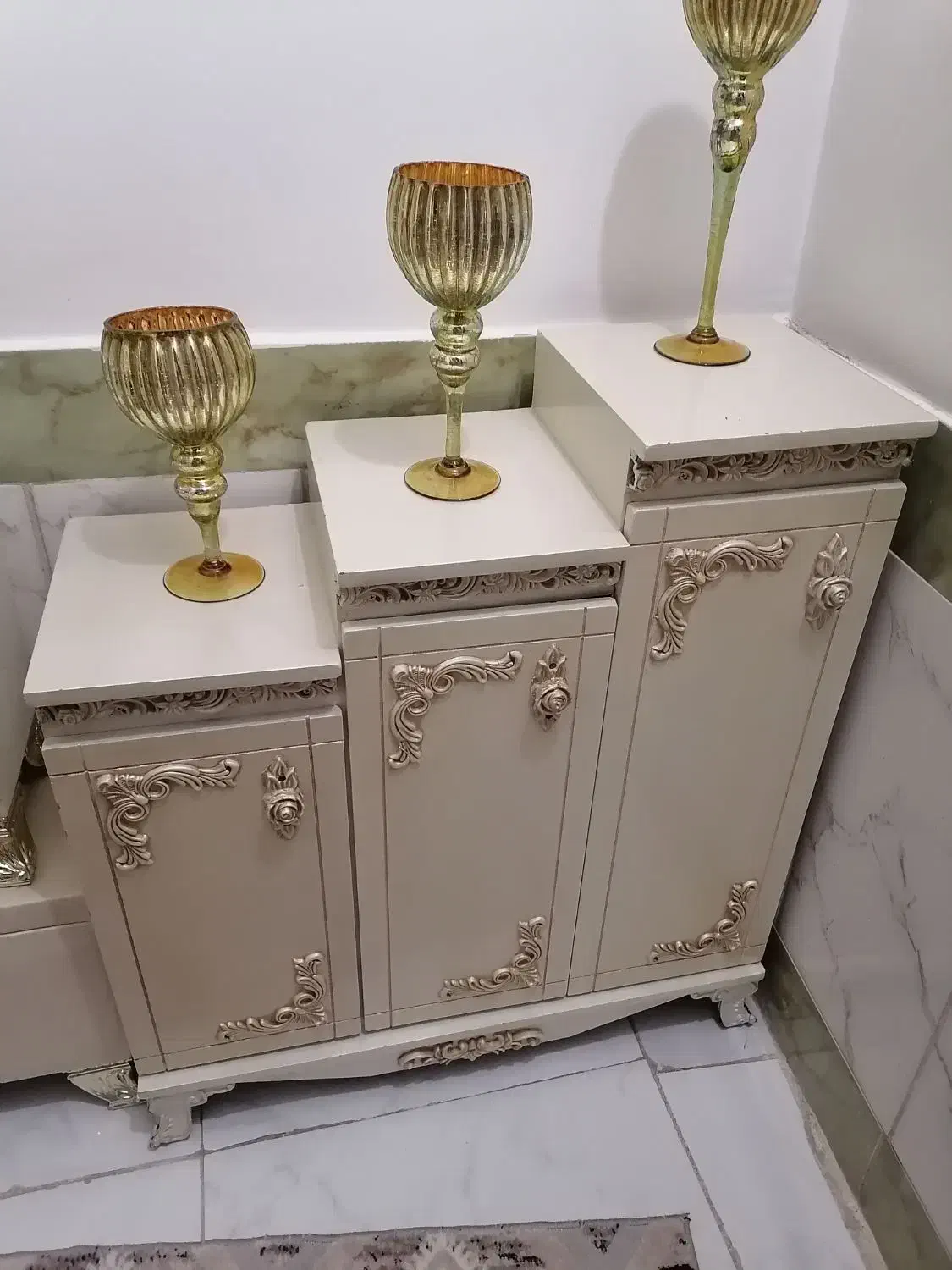 جاکفشی|جاکفشی، کمد، دراور|تربت‌حیدریه, بالا ولایت|دیوار