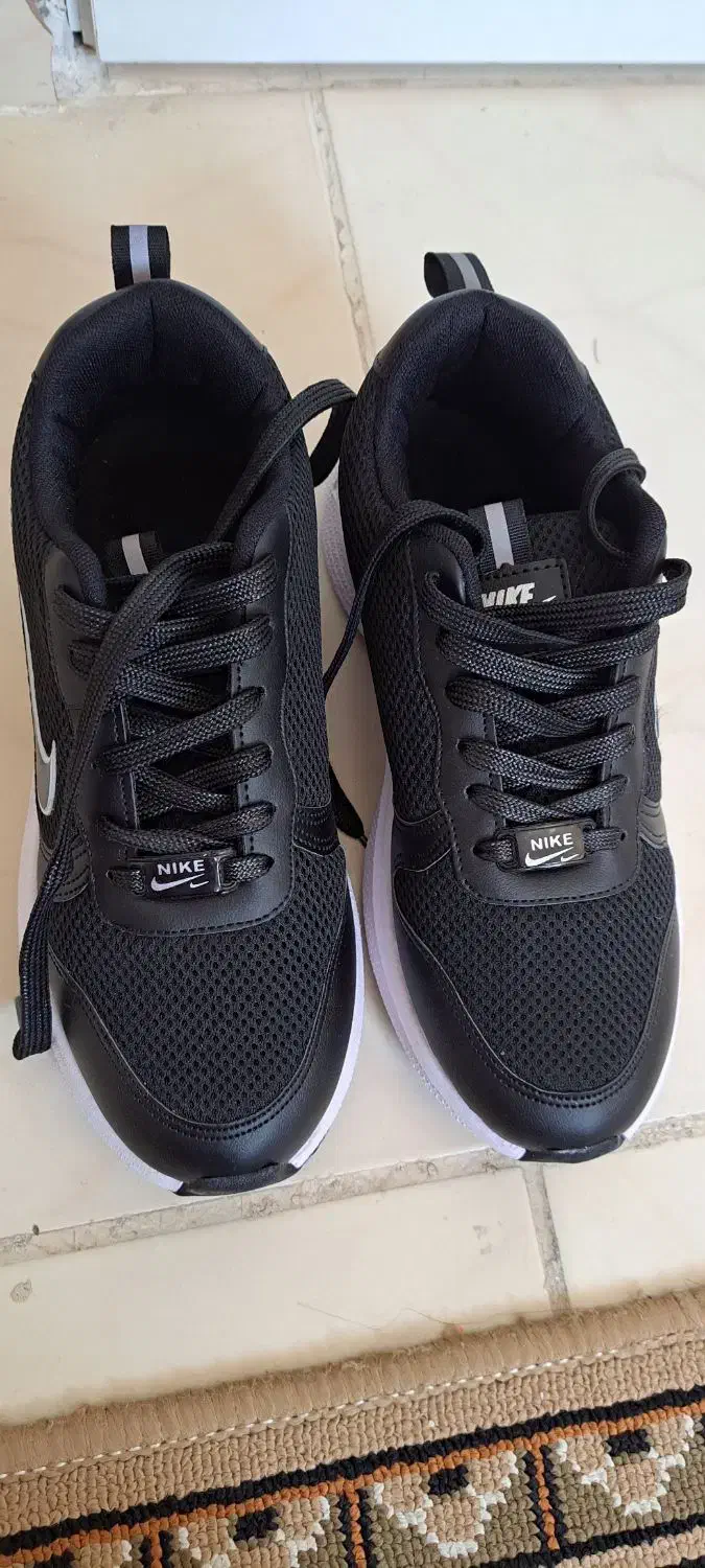 کتونی ..نو مدل نایک|کیف، کفش، کمربند|پرند, فاز ۶|دیوار