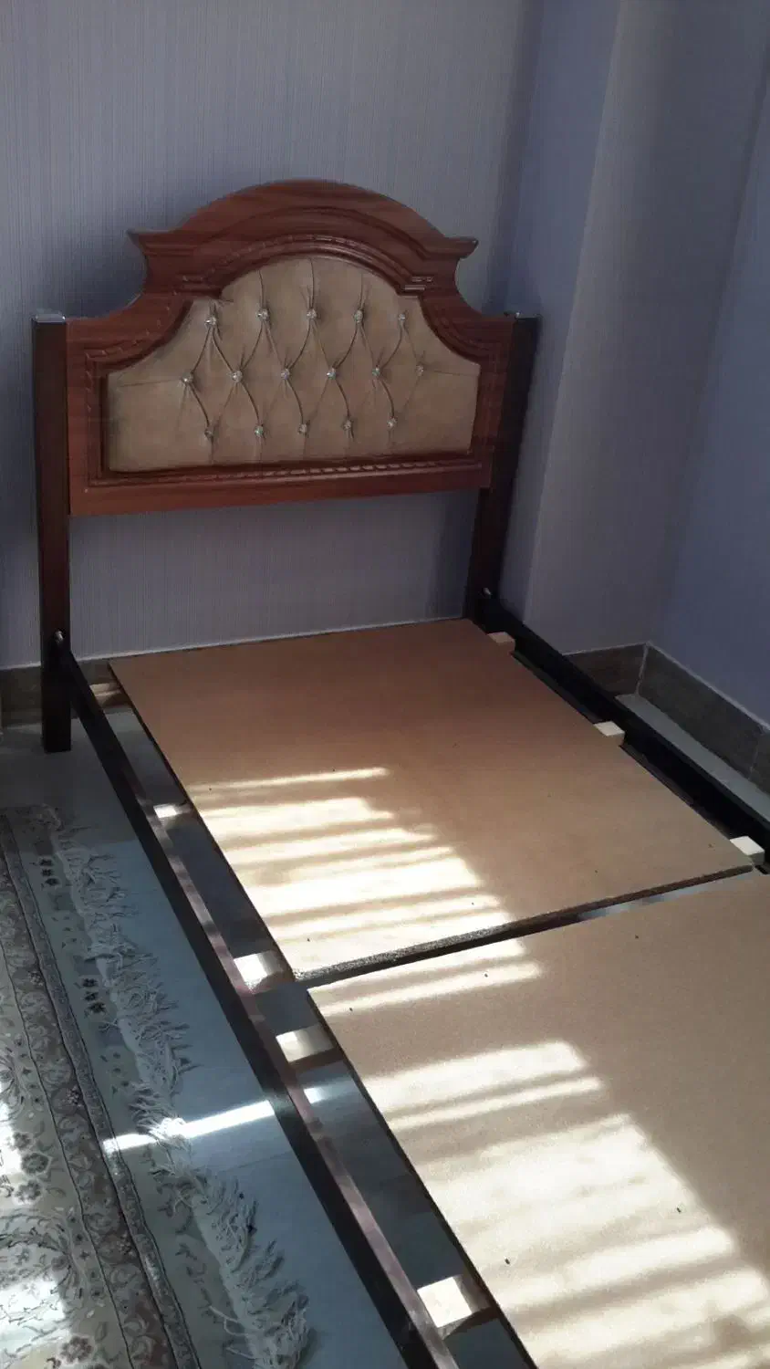 تخت خواب فلزی یک نفره،کاور مبل.|تشک تختخواب|قم, پردیسان|دیوار