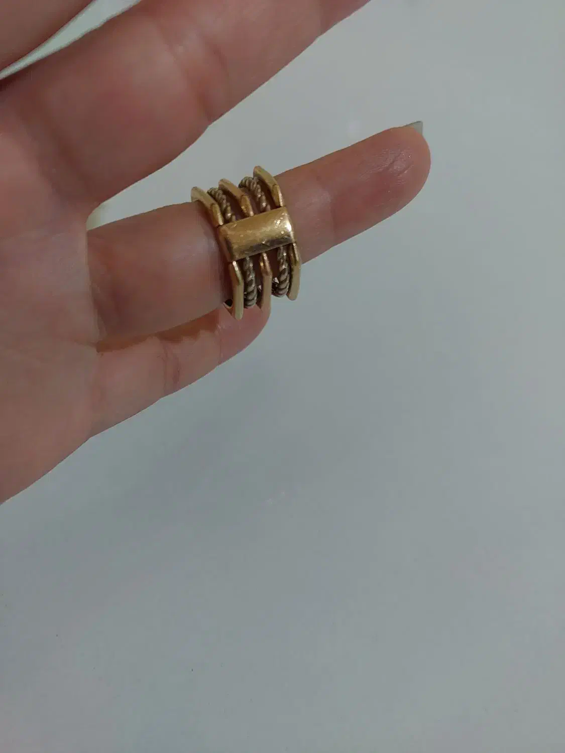 طلا انگشتر شیک فاکتور دار|جواهرات|پارس‌آباد, |دیوار