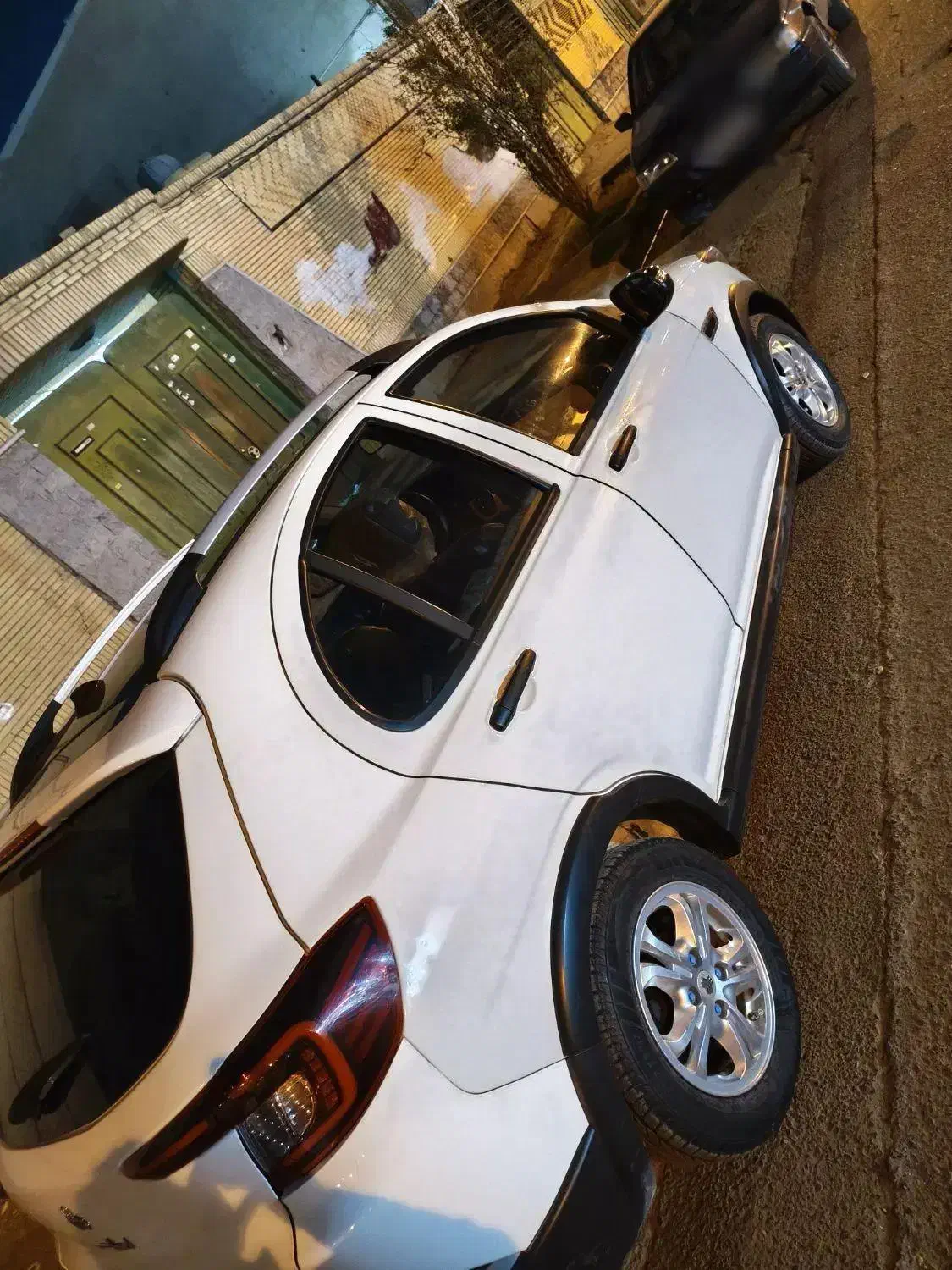 اطلس1403 سانروف|خودرو سواری و وانت|زاهدان, |دیوار