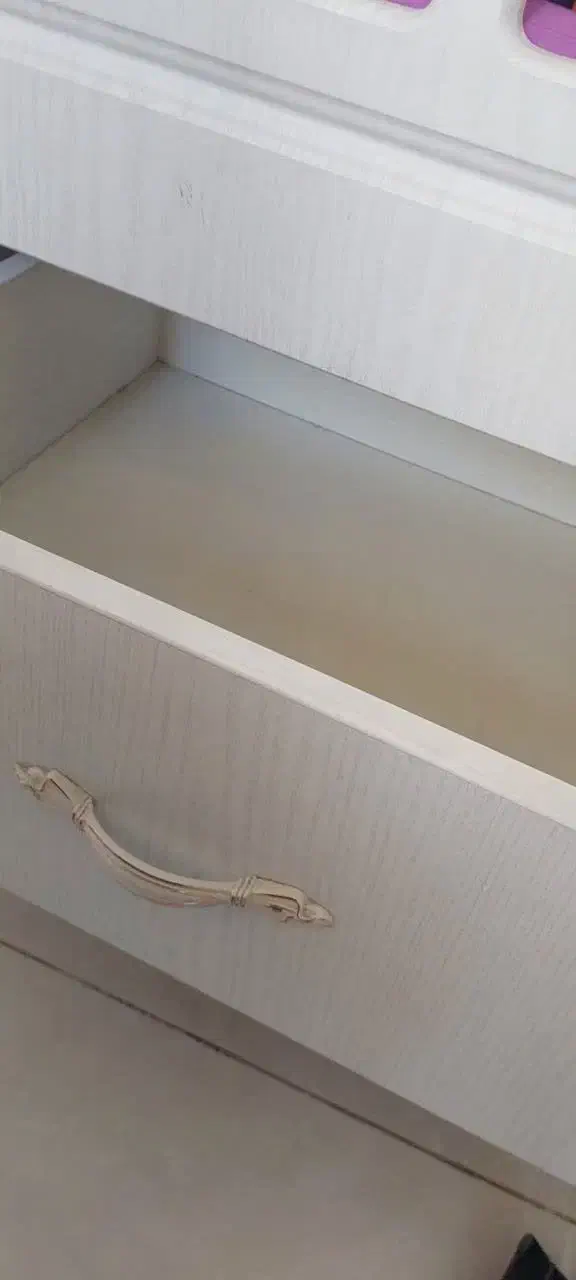 سرویس خواب|تخت و سرویس خواب|اندیشه, اندیشه فاز ۱|دیوار