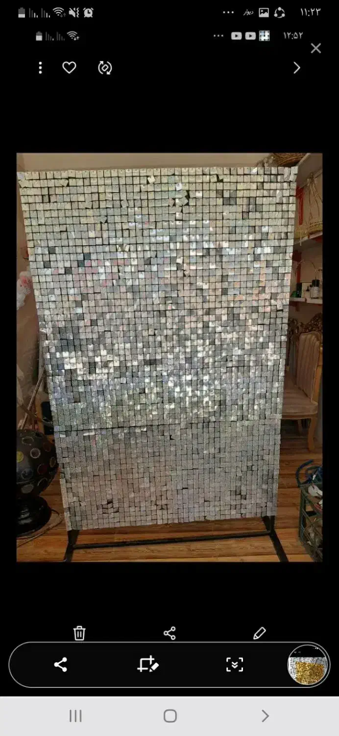 جایگاه با گل مصنوعی تزیین شده ،کرسی و عروسک|گل مصنوعی|بروجرد, |دیوار