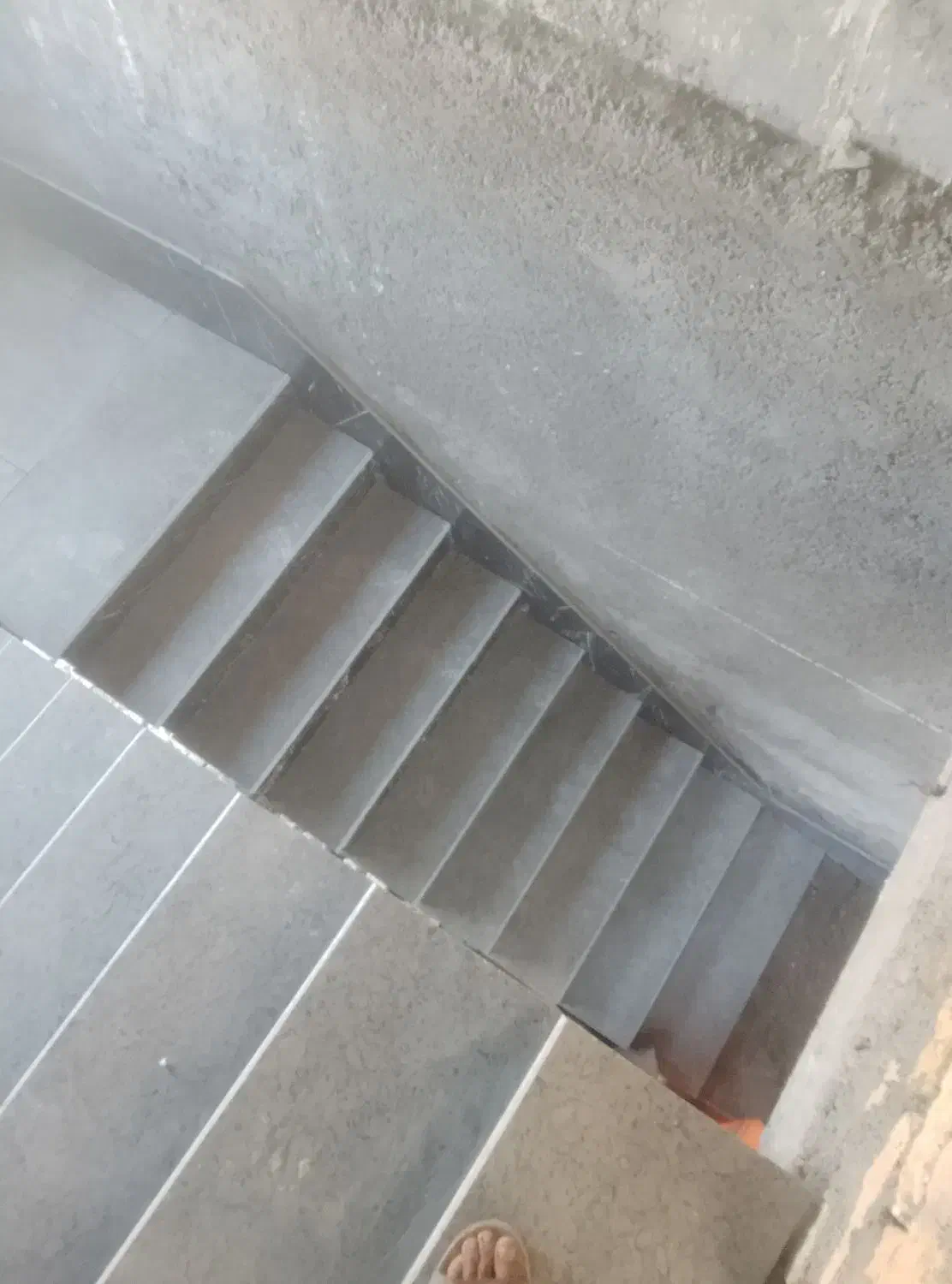 کاشی کاری و سرامیک لکه گیری پذیرفته میشود|خدمات پیشه و مهارت|زابل, |دیوار