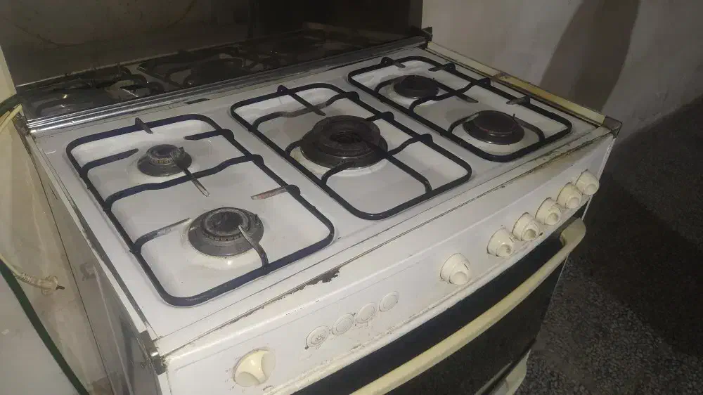 اجاق گاز پنج شعله فردار «تاکنو»|اجاق گاز و لوازم برقی پختوپز|لاهیجان, کوی زمانی|دیوار