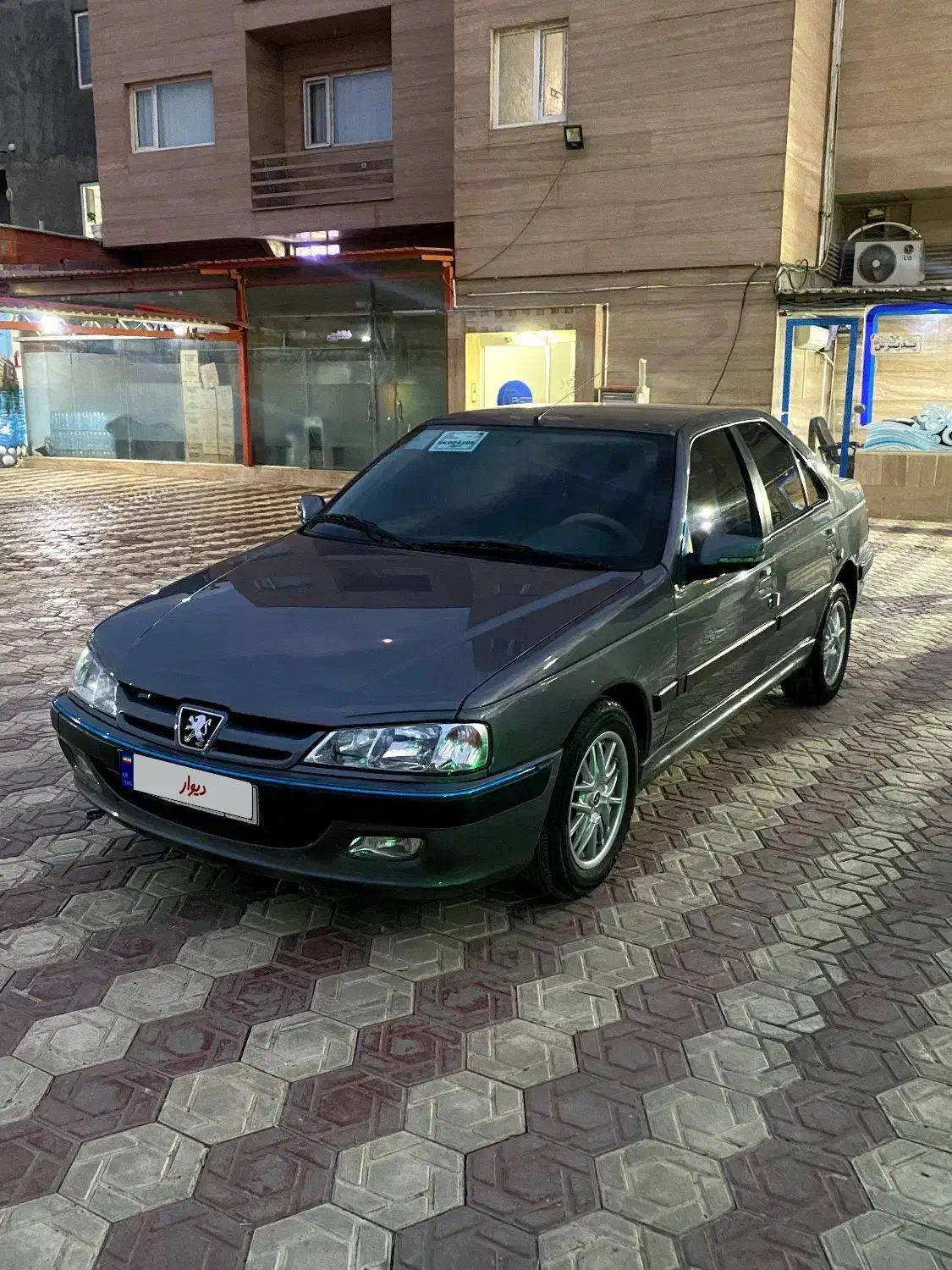 پژوپارس سال ۴۰۱|خودرو سواری و وانت|مریوان, |دیوار