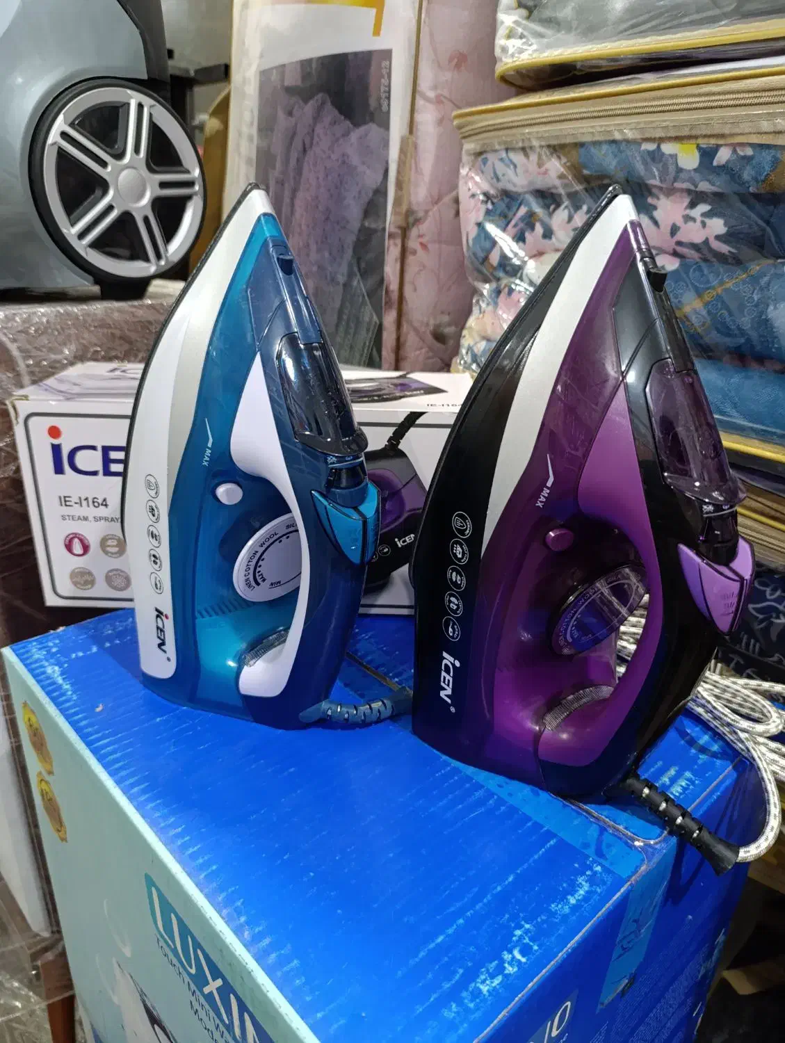 اتو بخار آیسن مدل IE164 ظرفیت ۲۵۰ میلی‌لیتر|اتو و لوازم اتو|گنبد کاووس, |دیوار