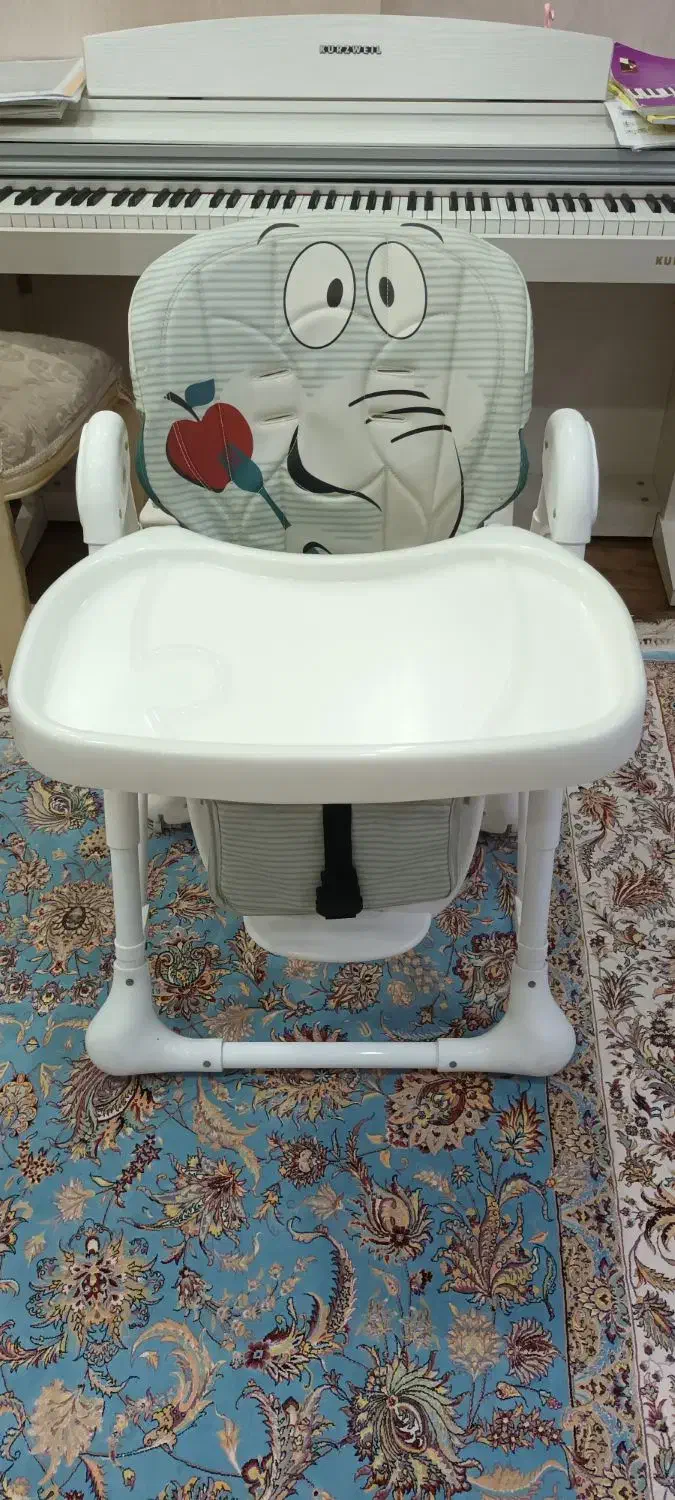 صندلی غذا|تخت و صندلی بچه|رشت, بلوار گیلان|دیوار