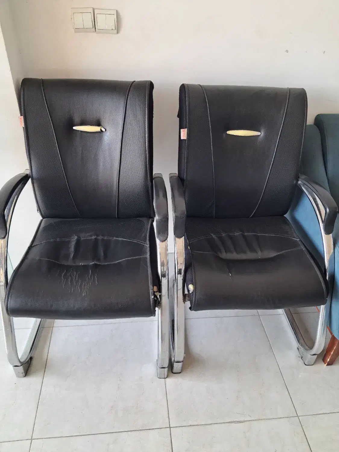 ۳ عدد صندلی اداری در حد نو کاملا سالم|مبلمان اداری|صدرا-فارس, فاز ۱|دیوار