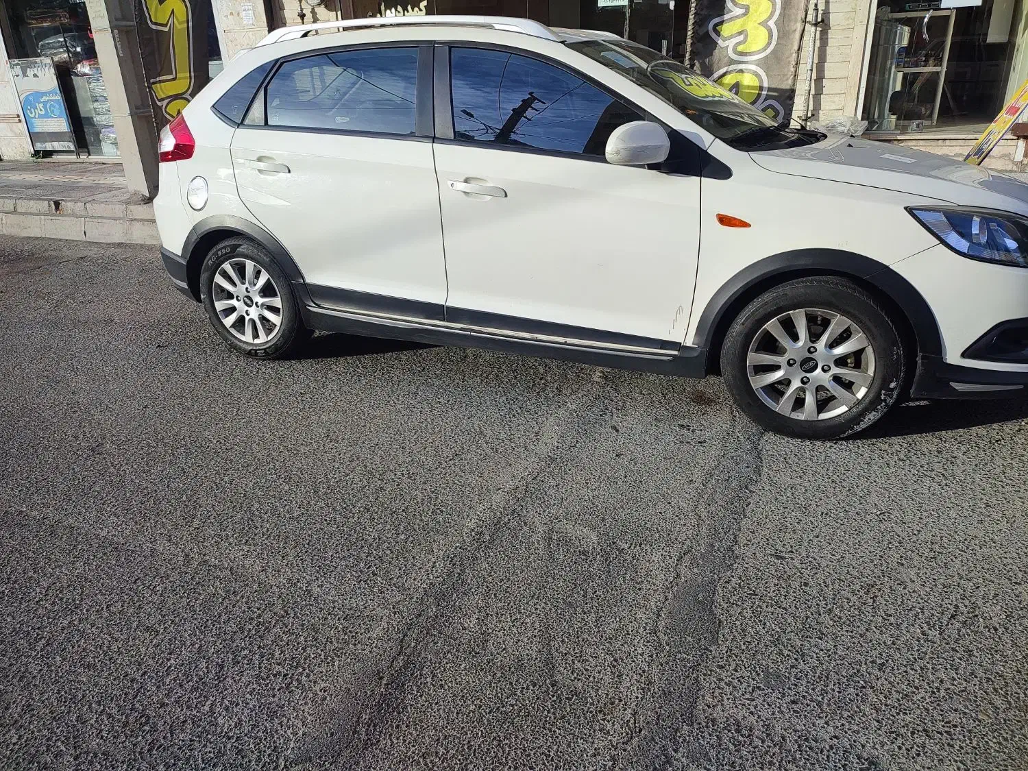 ام وی ام  315نیو|خودرو سواری و وانت|اندیشه, اندیشه فاز ۱|دیوار