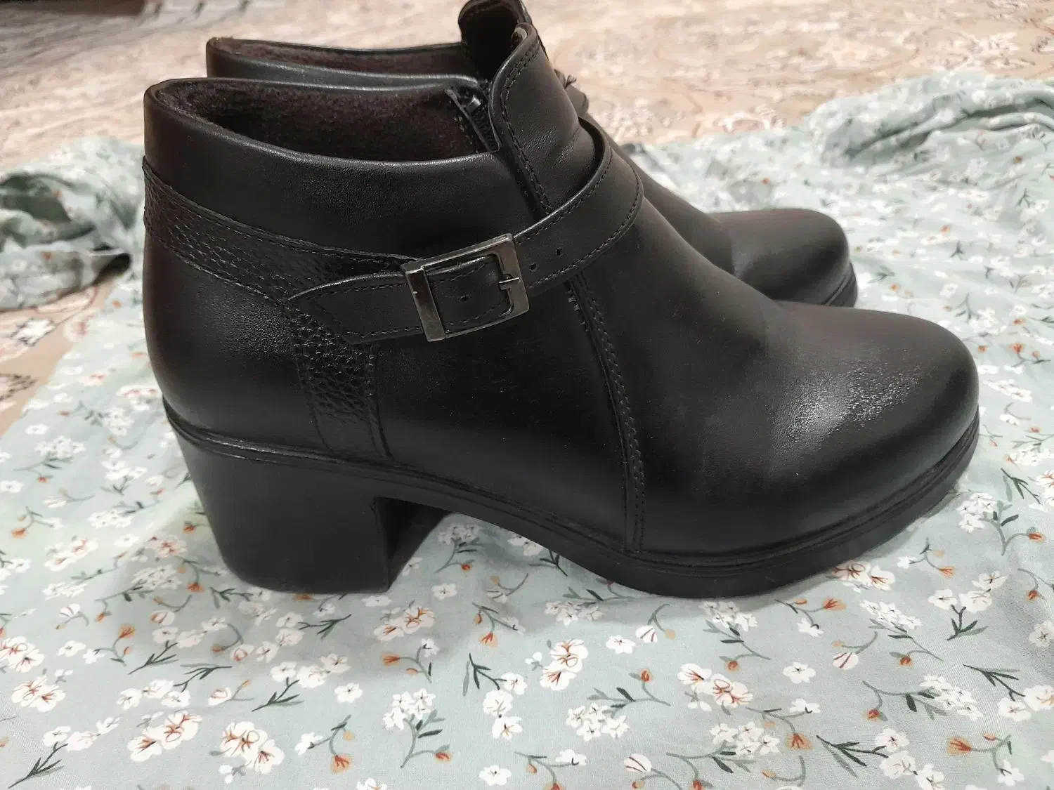 نیم بوت|کیف، کفش، کمربند|کامیاران, |دیوار