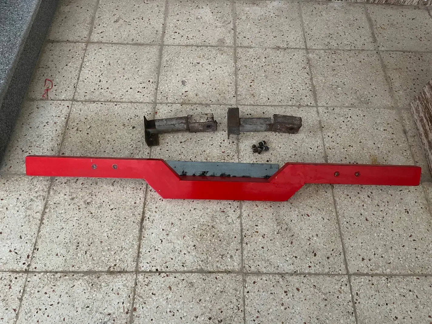 سپر عقب نیسان|قطعات یدکی و لوازم جانبی|ساری, |دیوار