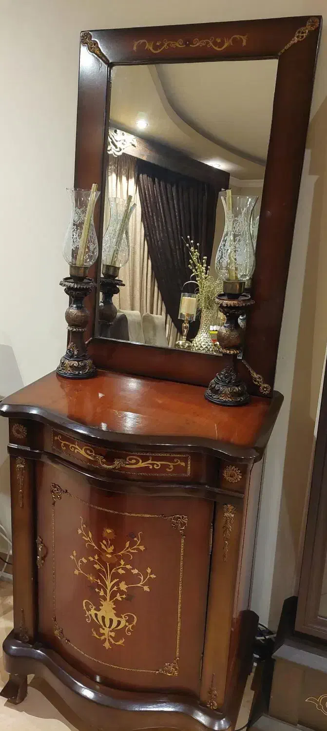 آیینه کنسول|بوفه، ویترین، کنسول|رشت, چله خانه|دیوار