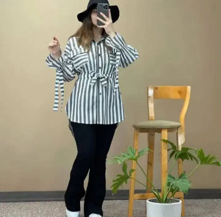 فروش فوری لباس زنانه بعلت جمع کردن فروشگاه همگی۴۰۰|لباس|فومن, |دیوار