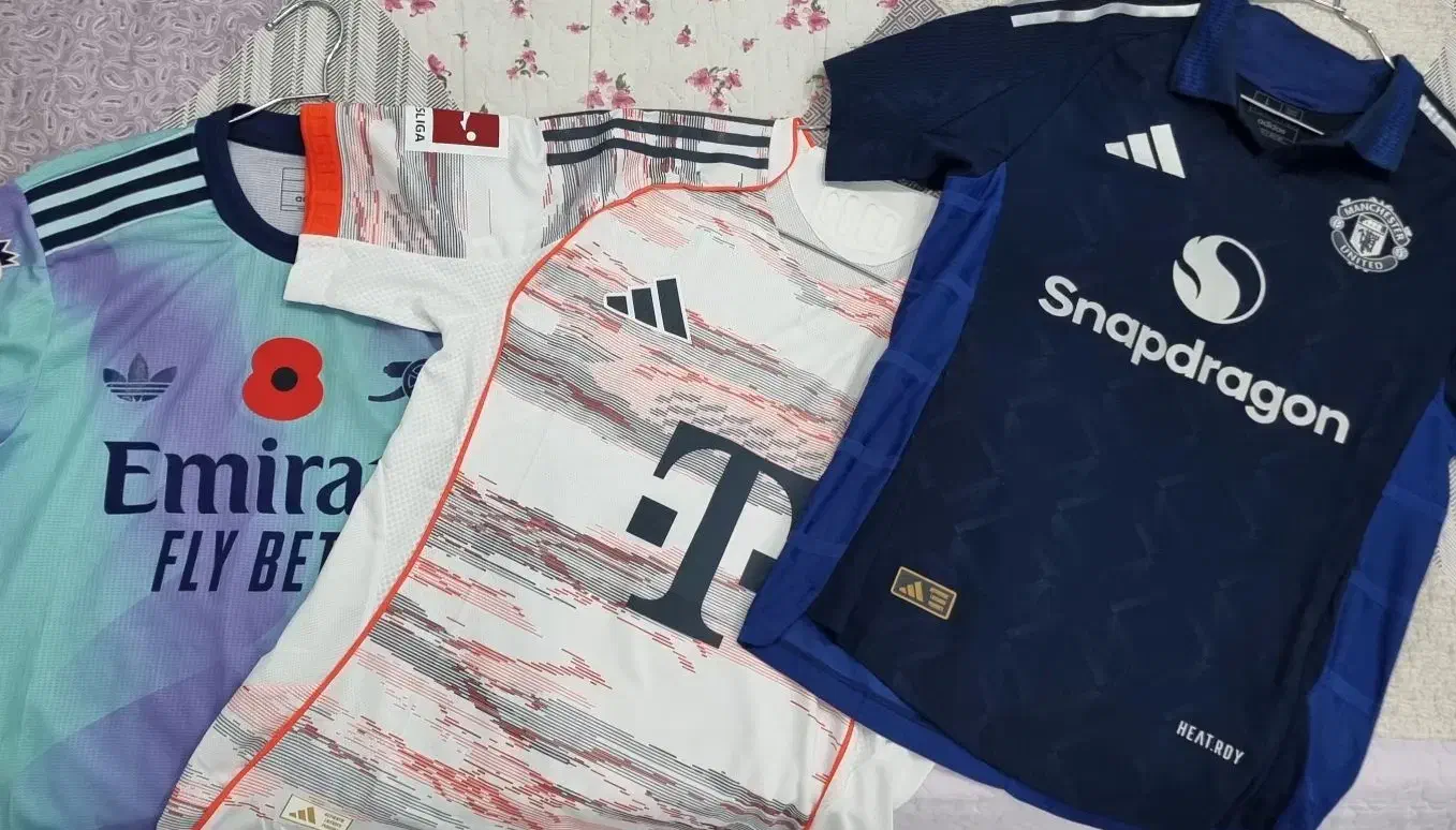 لباس فوتبالی|لباس|شیراز, باغشهر اهل بیت|دیوار