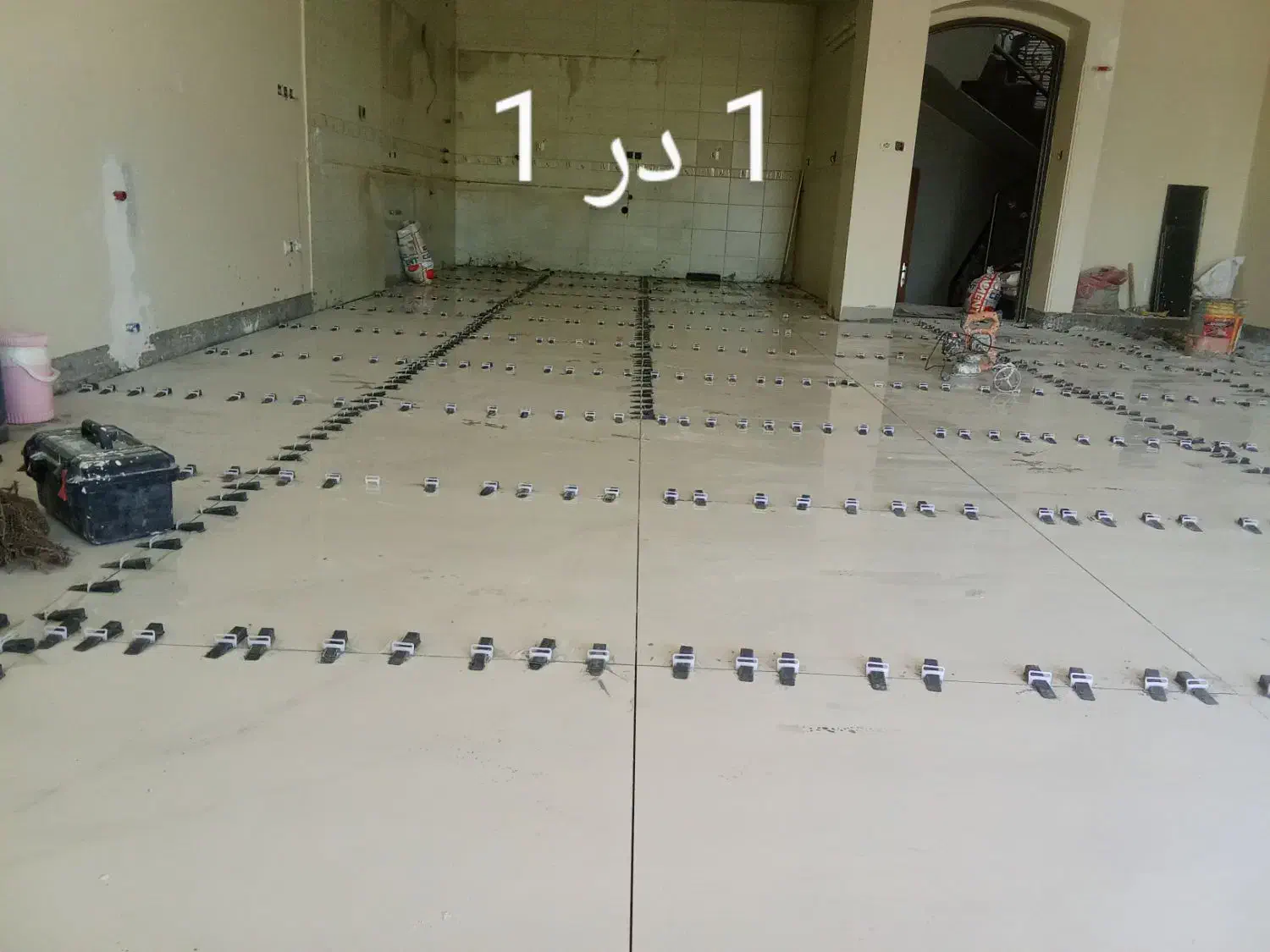 بناافغانی کاشی سرامیک کار وتخریب کار نصب کاشی کاری|خدمات پیشه و مهارت|اصفهان, ملک‌شهر|دیوار