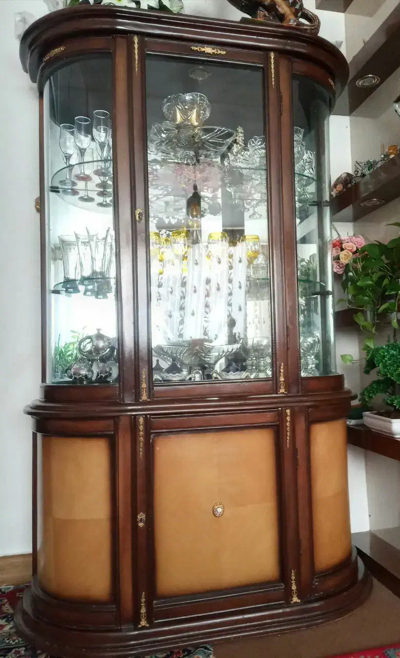 بوفه جادار و خوشکل|بوفه، ویترین، کنسول|گوگان, |دیوار