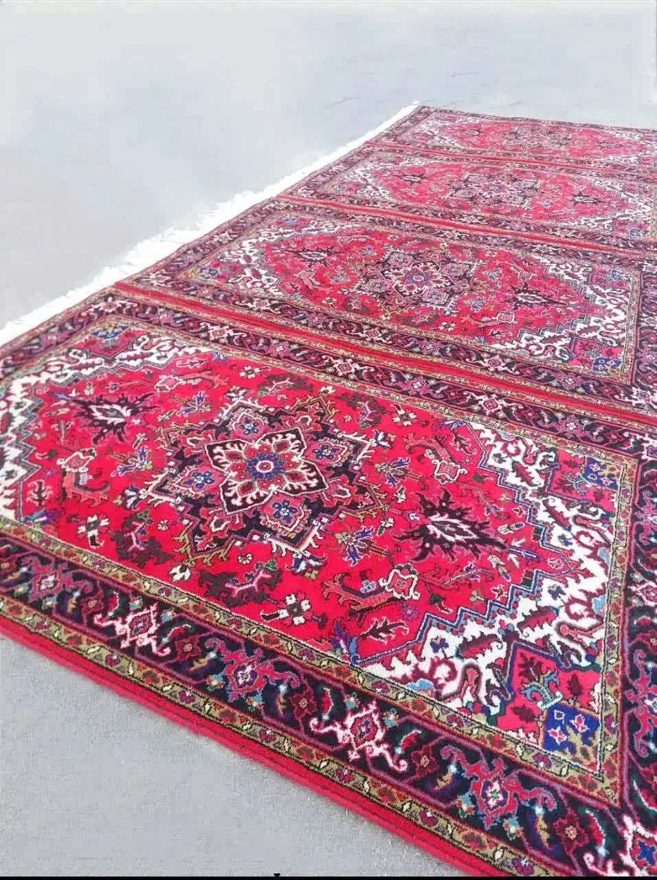 4تا هریس 6متری تاجری زمینه روشن اعلا|فرش|تبریز, |دیوار