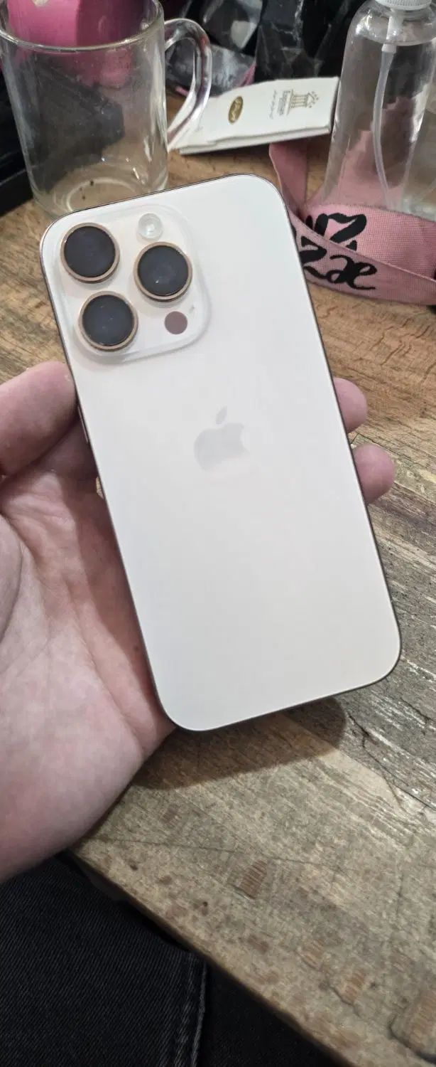 iphone 16 pro ایکلود|موبایل|شیراز, زند|دیوار