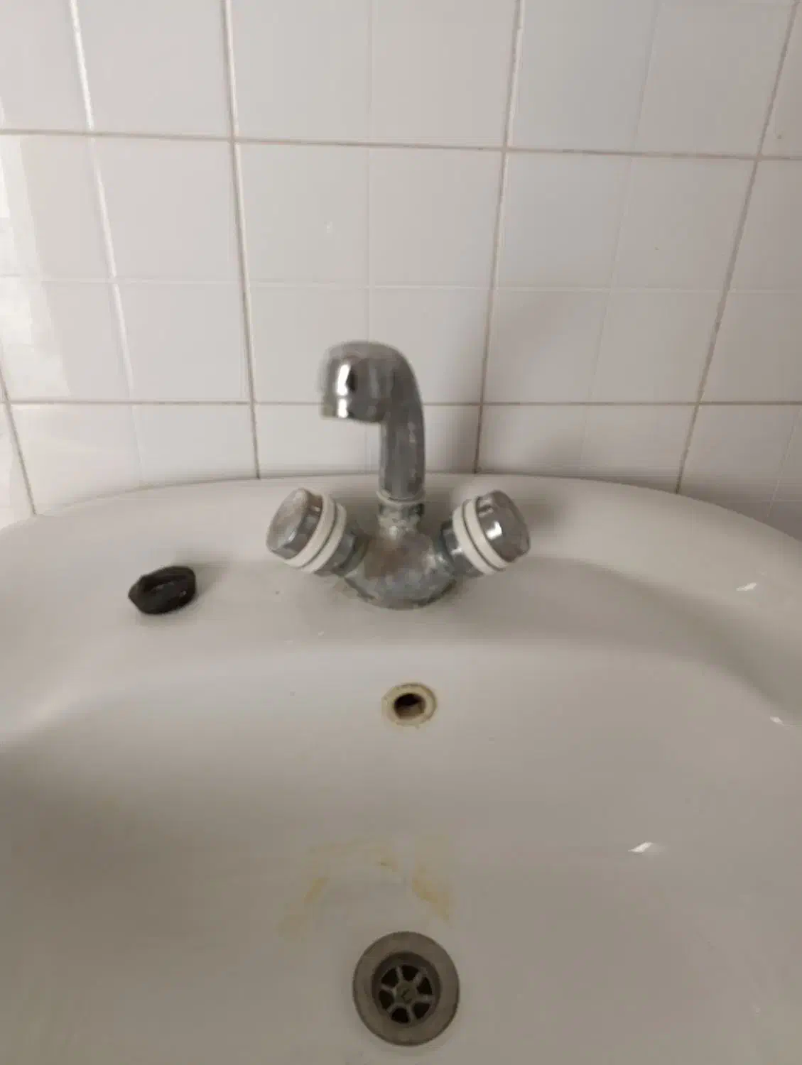 فروش شیرآلات وروشویی  و کابینت باقیمت توافقی|لوازم سرویس بهداشتی|بجنورد, |دیوار