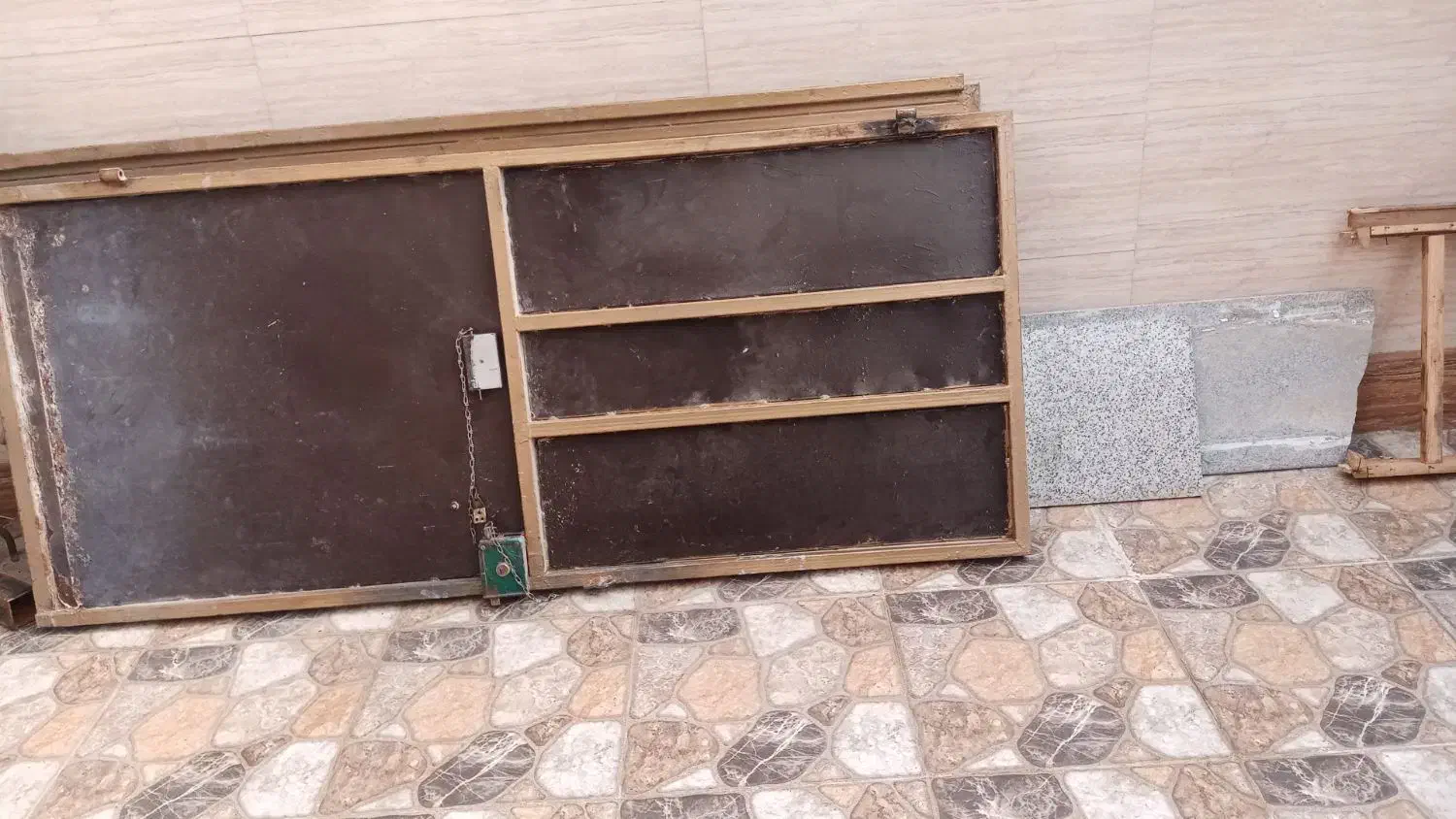 درب حیاط سه لنگه سنگین|مصالح و تجهیزات ساختمان|دوگنبدان, |دیوار