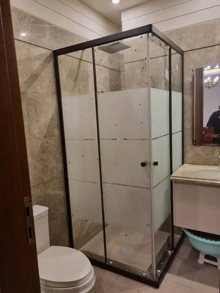 نصبواجراکابین دوشدرانواعسایز ورنگ پروفیل و شیشه|مصالح و تجهیزات ساختمان|بانه, |دیوار