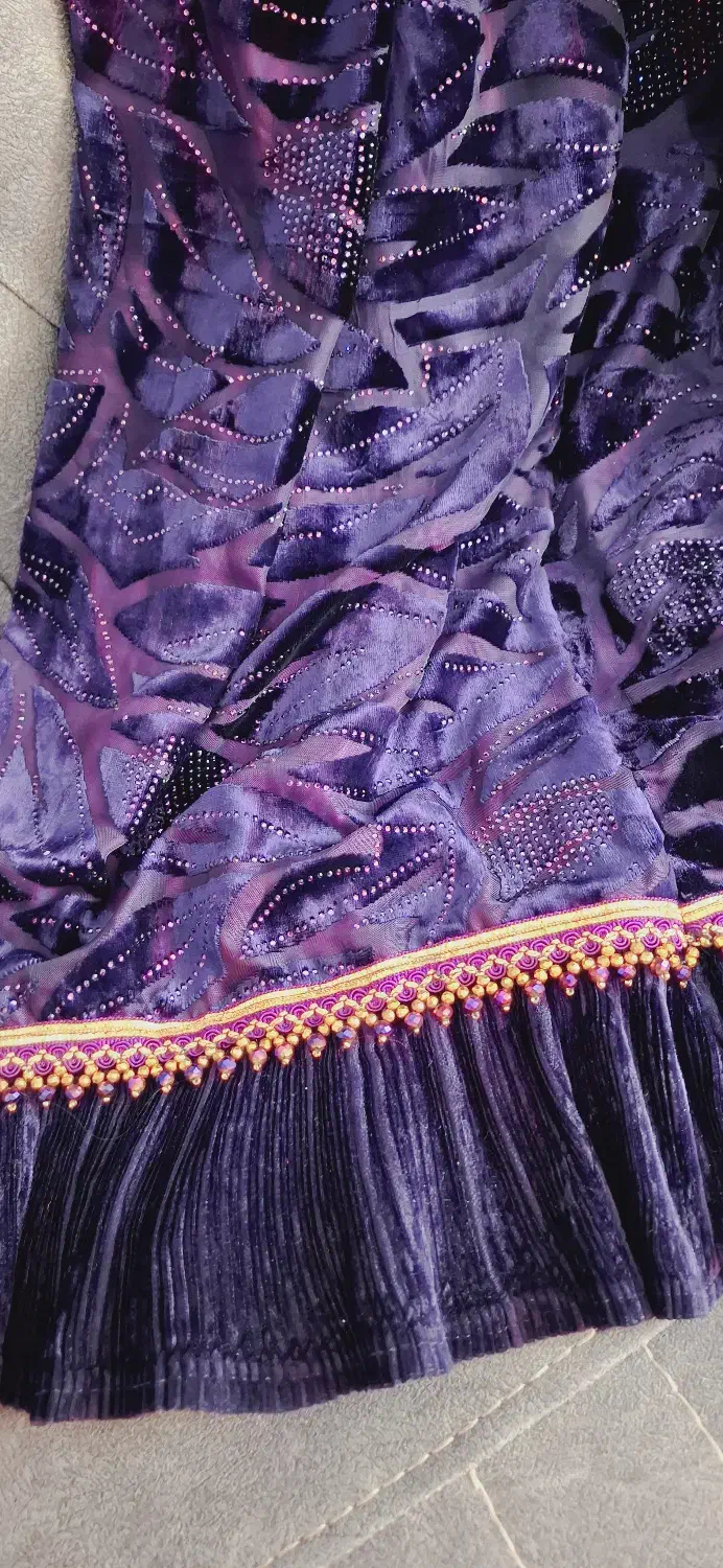 لباس محلی اعیونی مخمل ابریشم|لباس|یاسوج, |دیوار