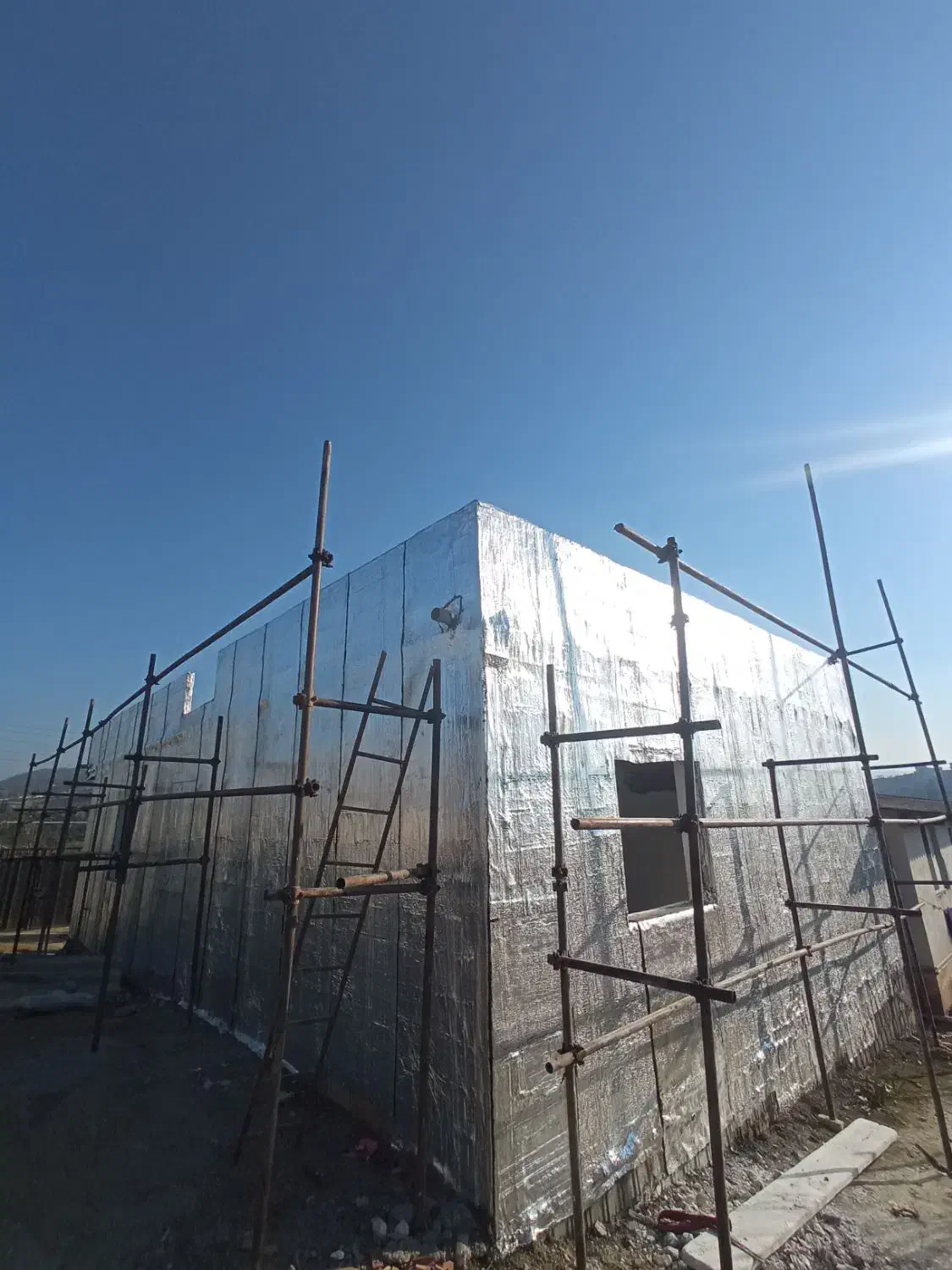 ایزوگام و قیرگونی و عایق نانو و بدون داربست|خدمات پیشه و مهارت|ساری, |دیوار