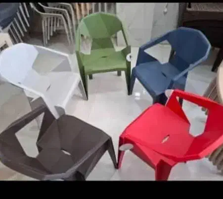 صندلی پلاستیکی دسته دار 3bd|میز و صندلی غذاخوری|تهران, سلسبیل شمالی|دیوار