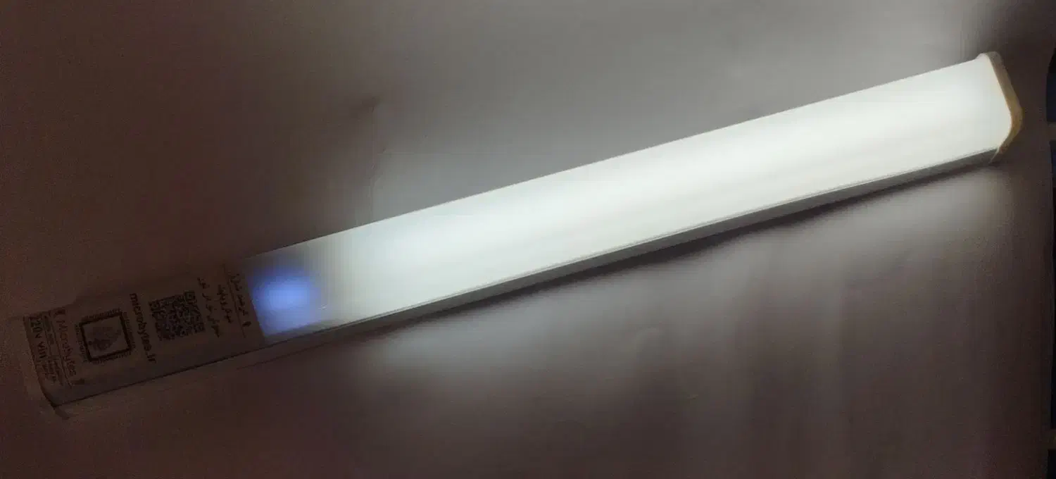 چراغ اظطراری شارژی نیم متری با استانداردبینالمللی|لامپ و چراغ|صدرا-فارس, فاز ۱|دیوار