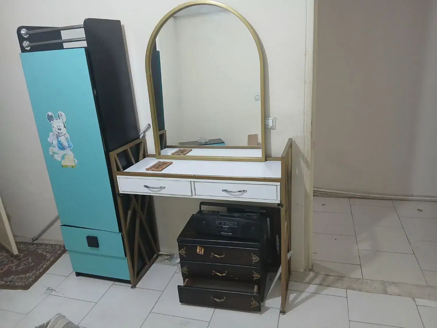 کنسول و آینه|بوفه، ویترین، کنسول|اندیشه, شهرک مریم|دیوار