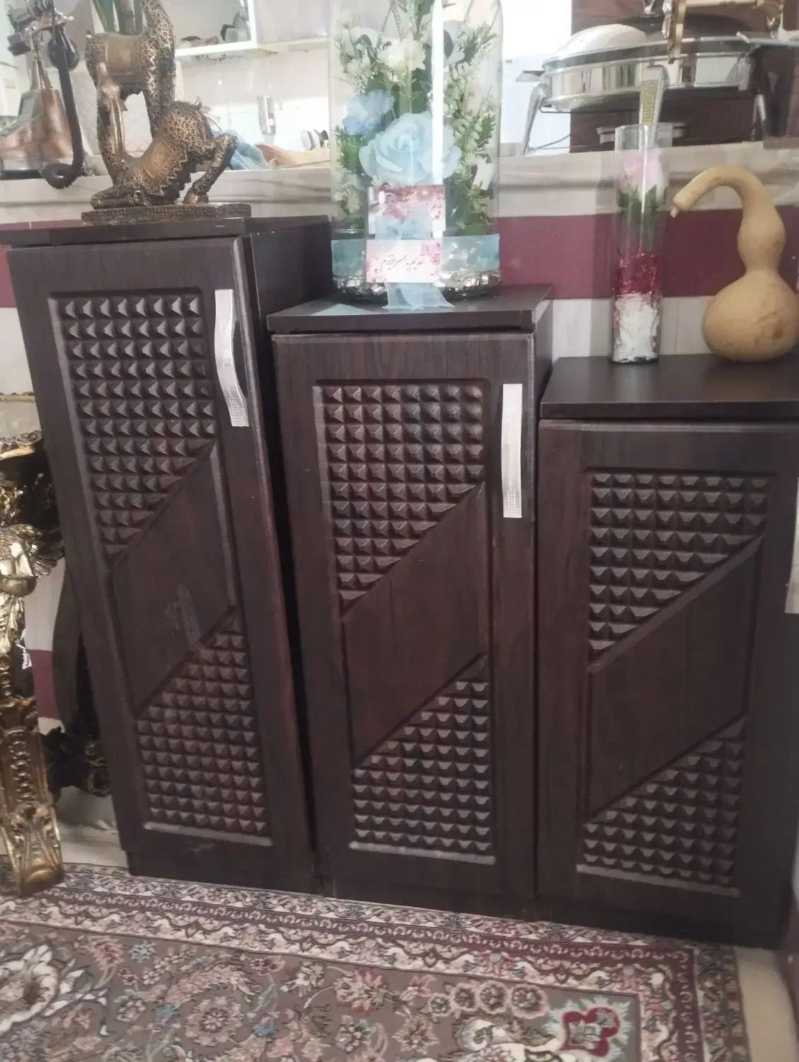 جاکفشی|جاکفشی، کمد، دراور|تربت‌حیدریه, حسنی بالا|دیوار