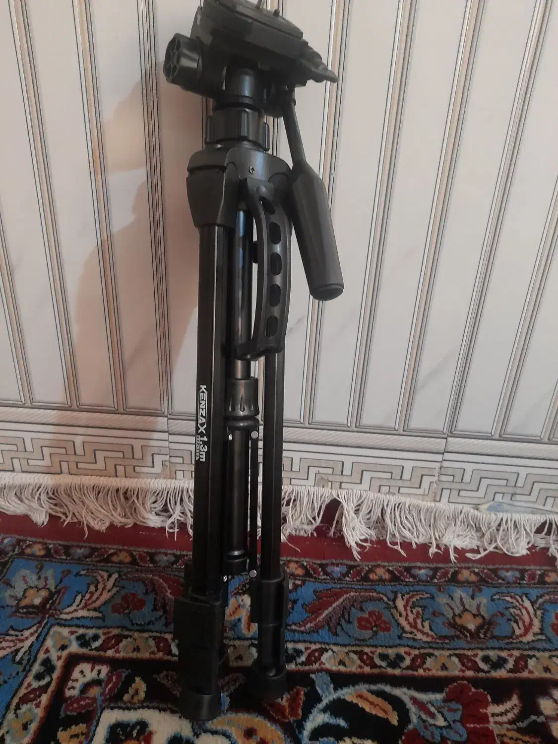 سه پایه دوربین و تراز لیزر|دوربین عکاسی و فیلم‌برداری|اهواز, کمپلو جنوبی|دیوار