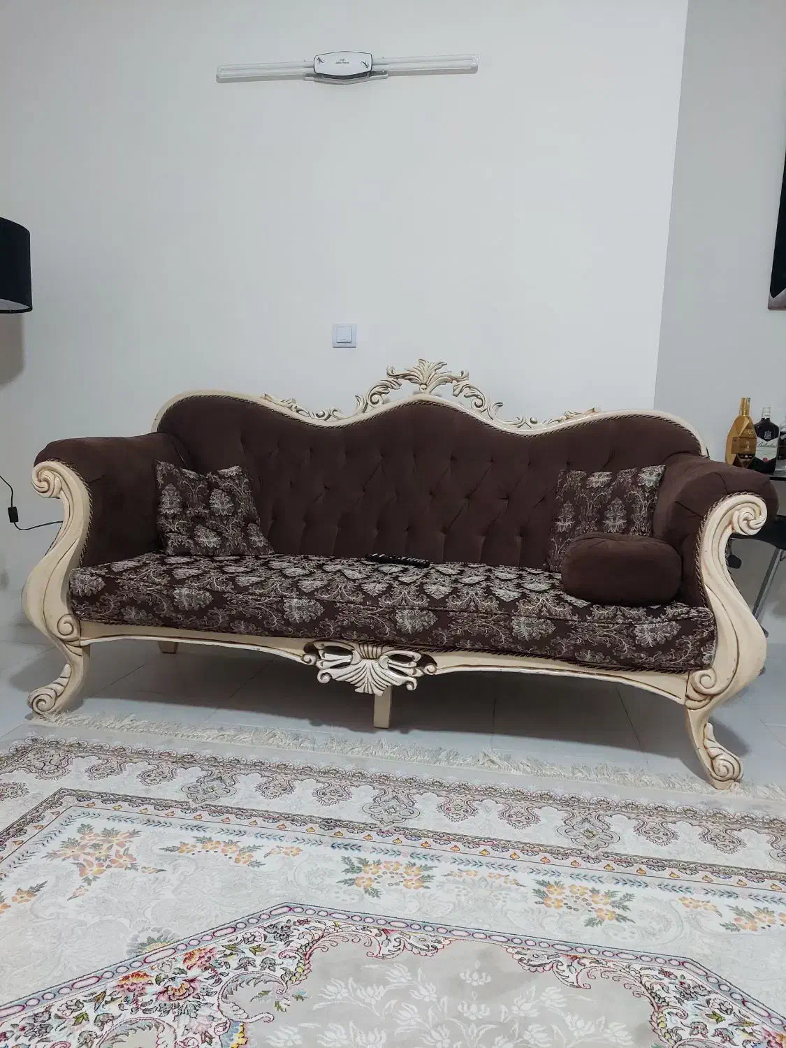 مبل هفت نفره|مبلمان خانگی و میز عسلی|هشتگرد, فاز ۷ مهستان|دیوار