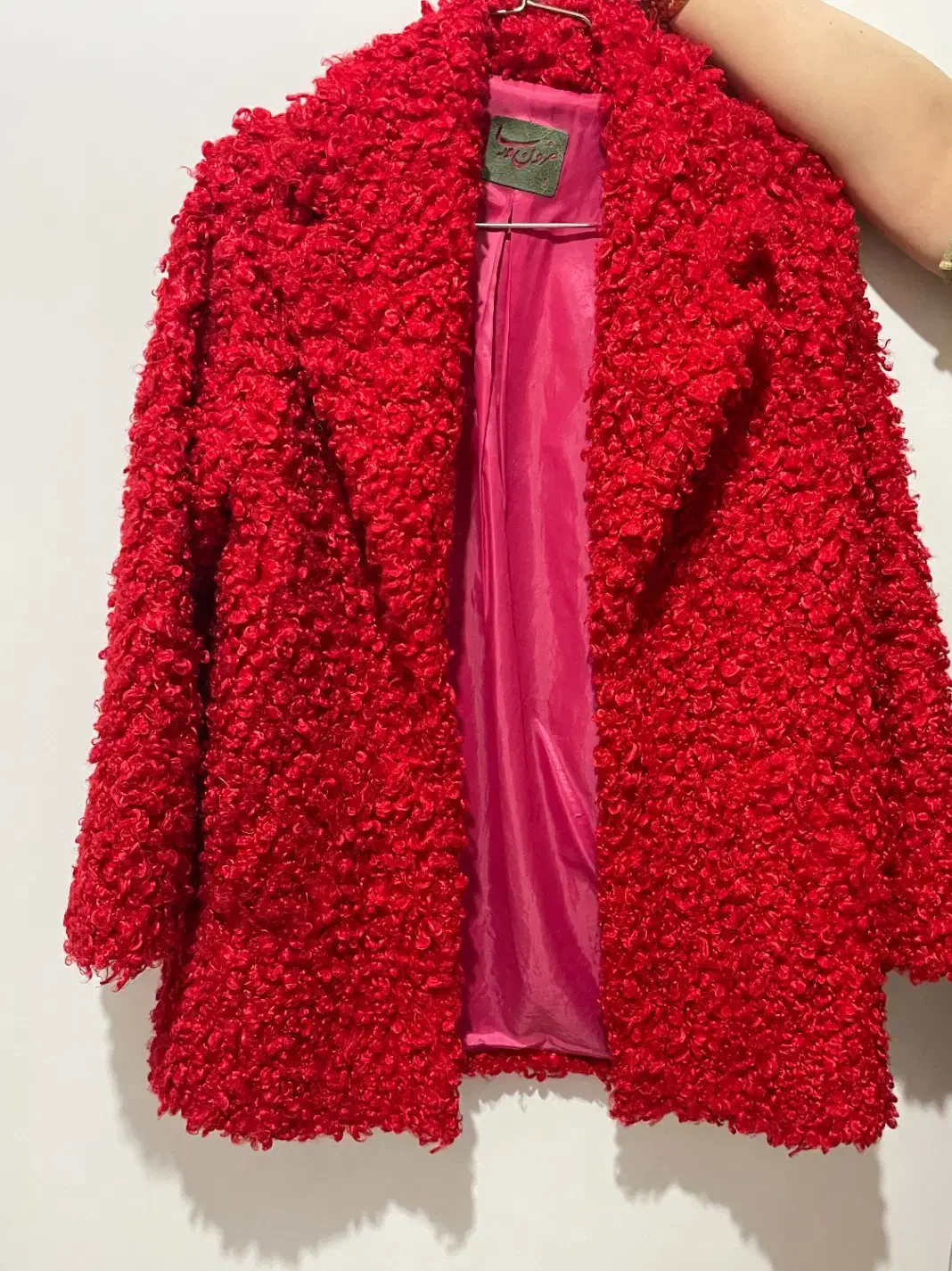 لباس|لباس|رشت, رشتیان|دیوار