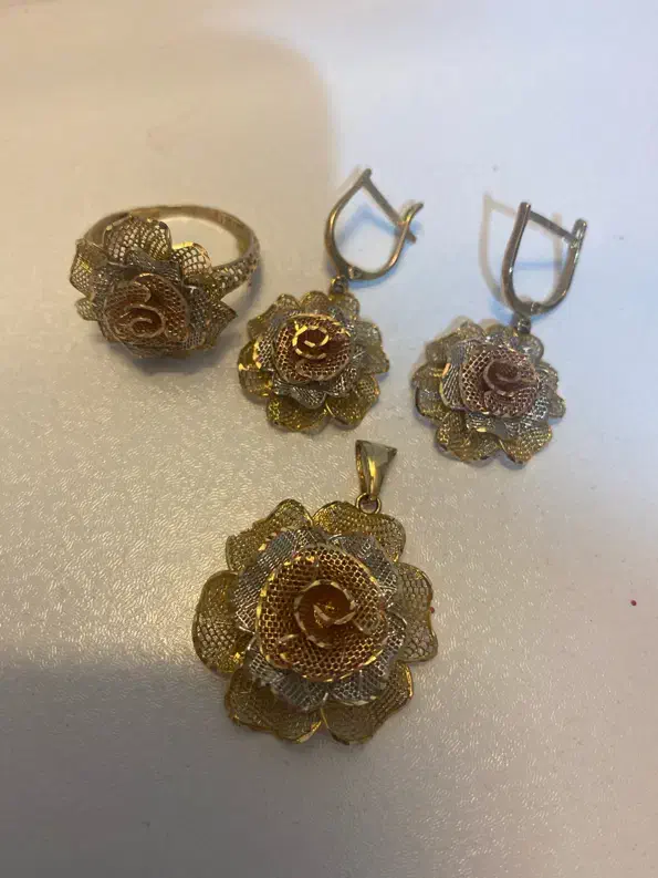 نیم ست سه بعدی شیک و زیبا|جواهرات|زنجان, |دیوار