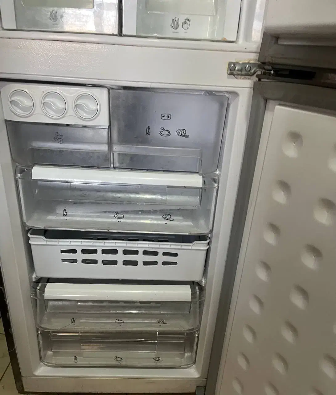 یخچال فریزر|یخچال و فریزر|فولادشهر, B8|دیوار