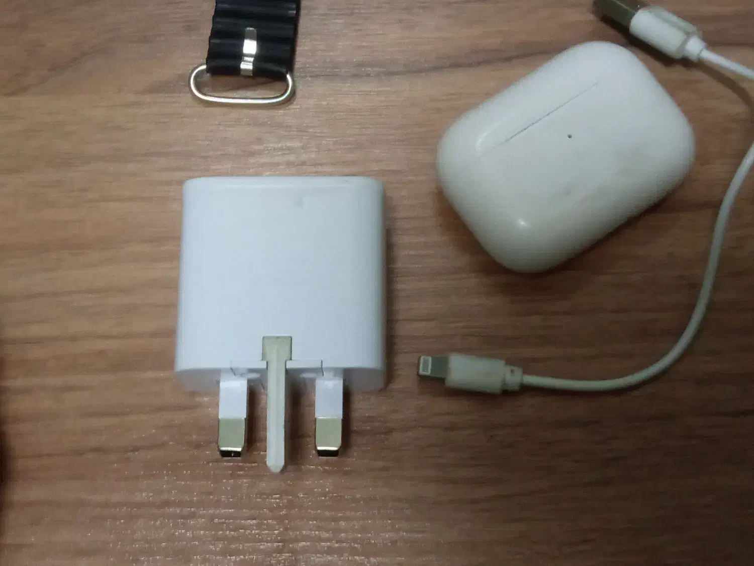 ایرپاد و ساعت هوشمند لمسی واداپتور|لوازم جانبی موبایل و تبلت|مشهد, عامل|دیوار